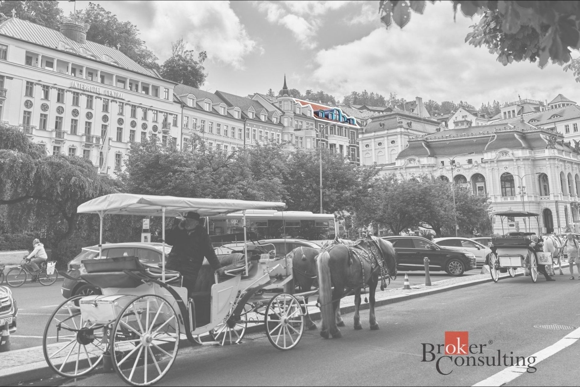 Byt 3+kk · 137 m² · Divadelní náměstí 2132, Karlovy Vary - 4