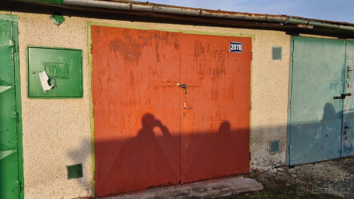 Garáže, Uničov, 783 91