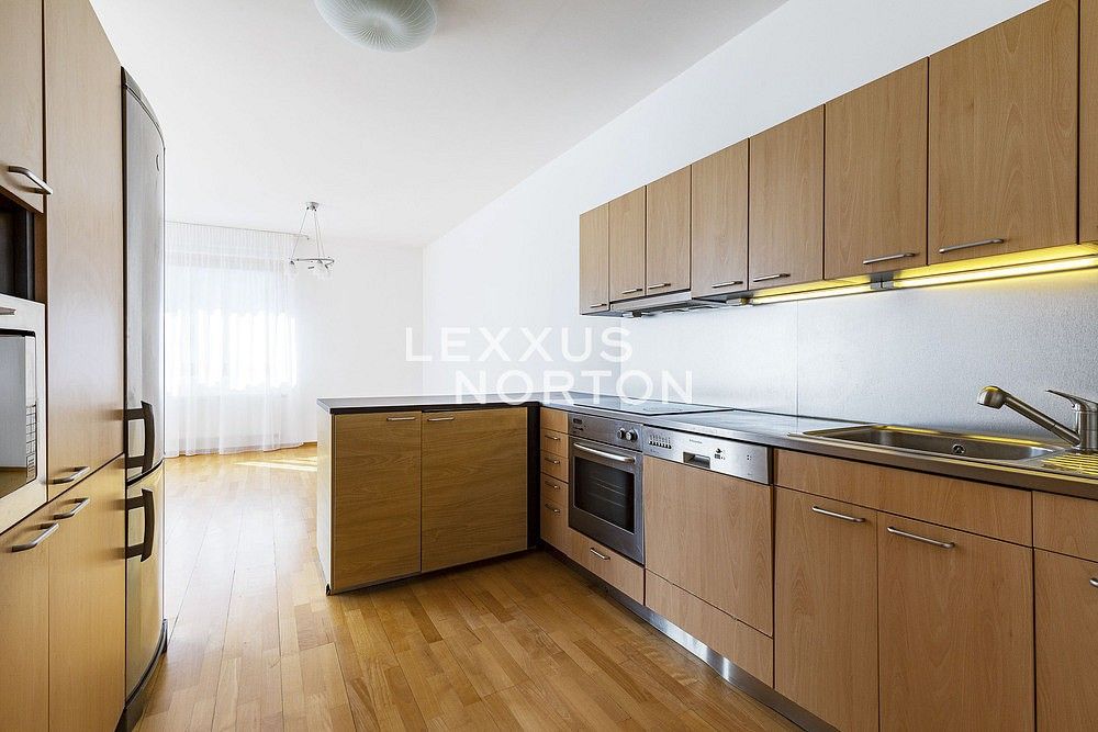 Prodej byt 4+kk - Praha - Vokovice, okres Praha 6, Hlavní město Praha, 127 m² - 5