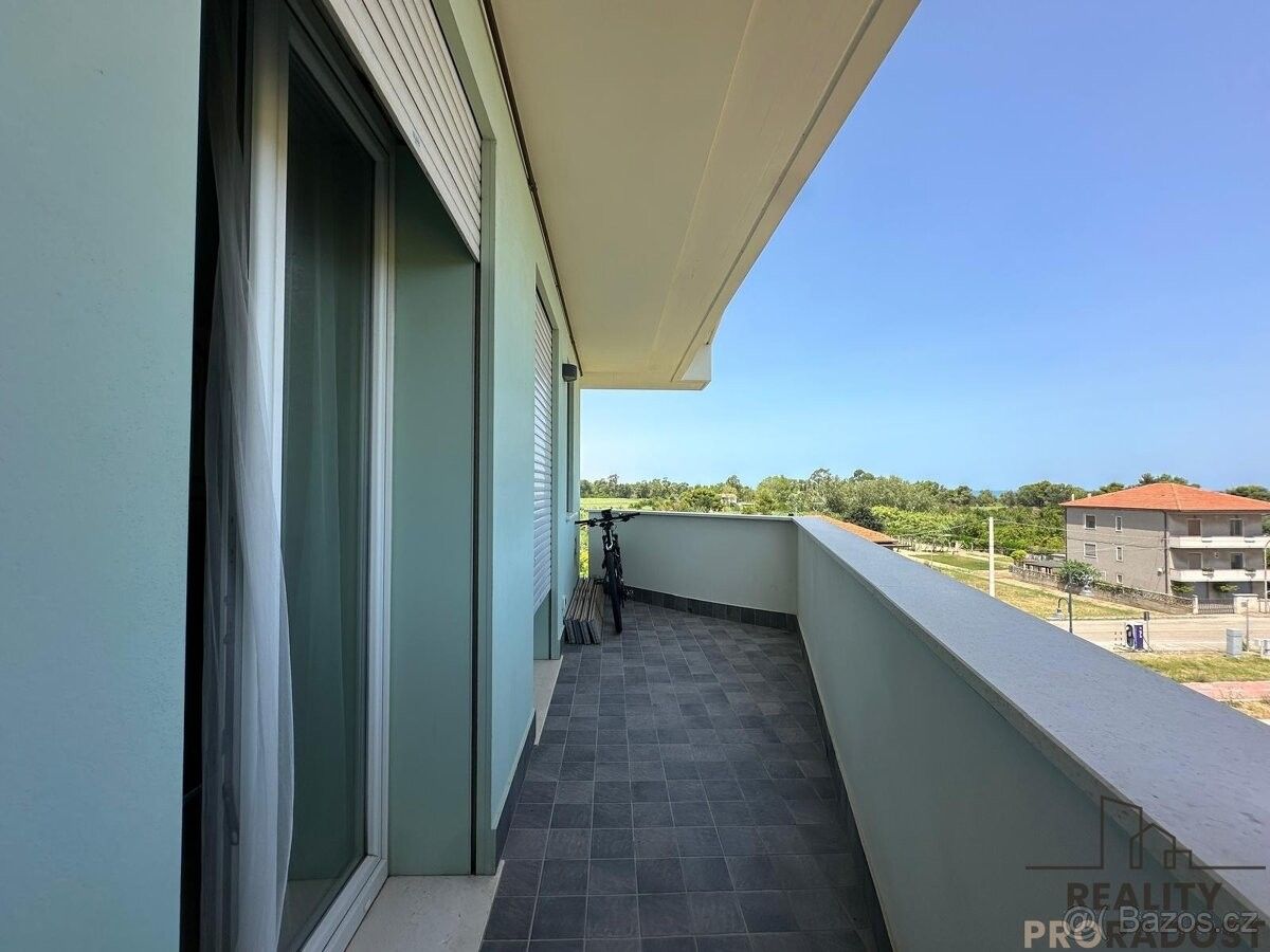 Prodej byt - 987 66, Zahraničí