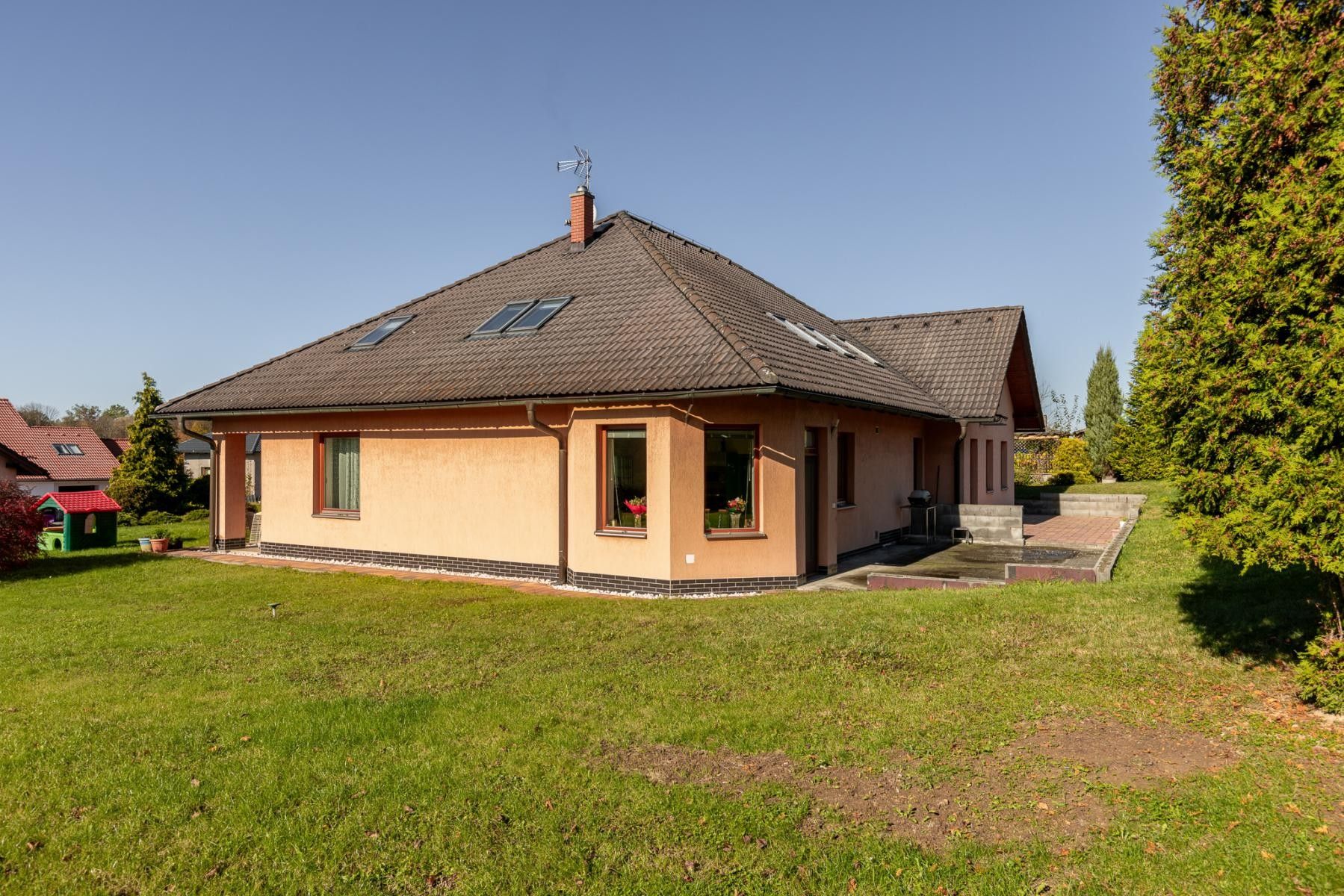 Prodej rodinný dům - Satelitní, Těrlicko, 460 m²