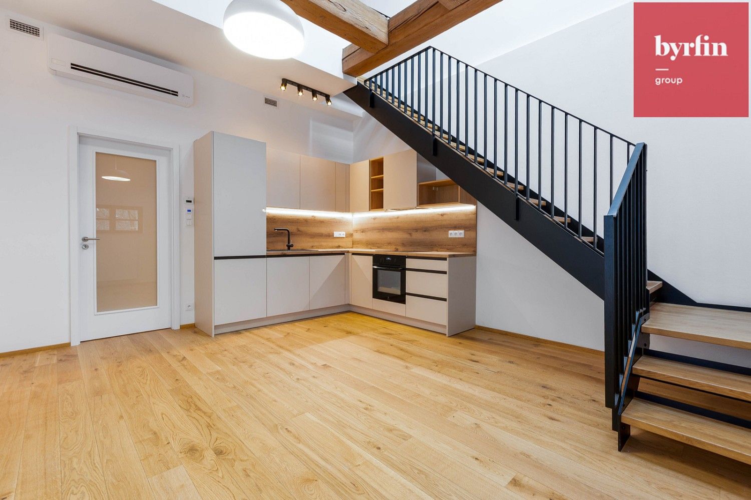 Byt 2+kk · 56 m² · Praha - Nusle, okres Praha 4, Hlavní město Praha - 3