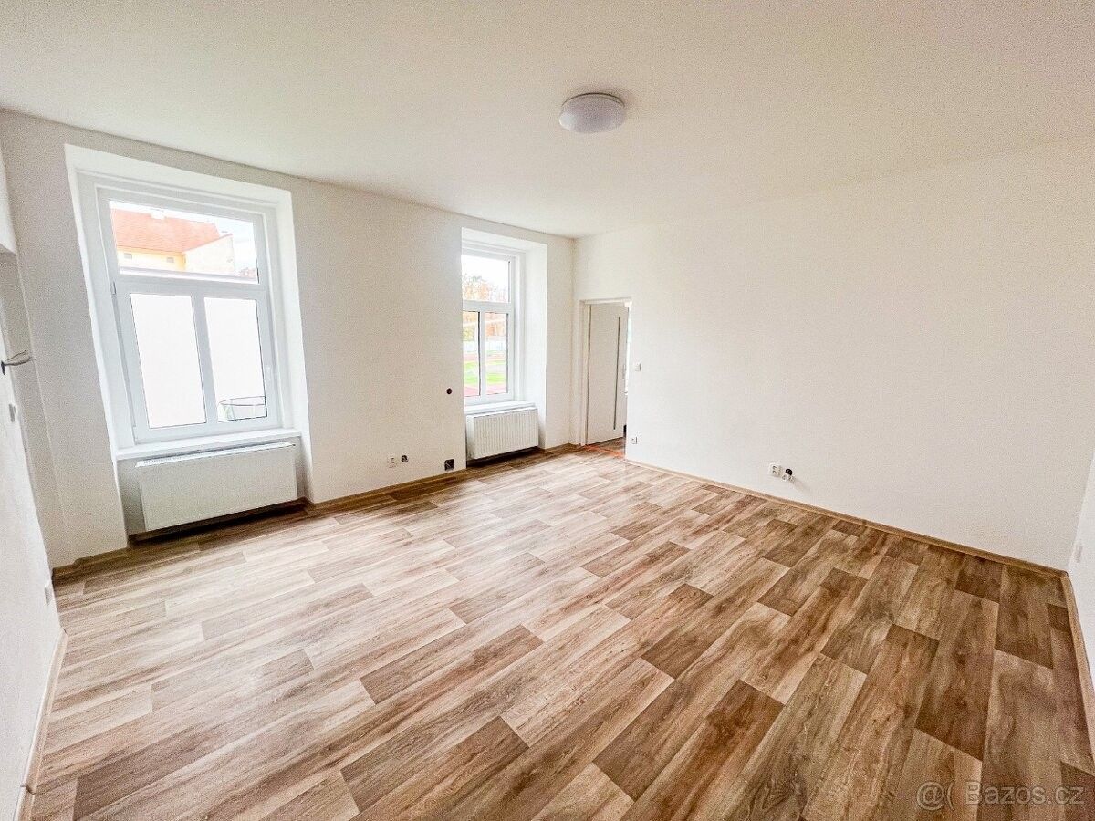 Byty, Znojmo, 669 02