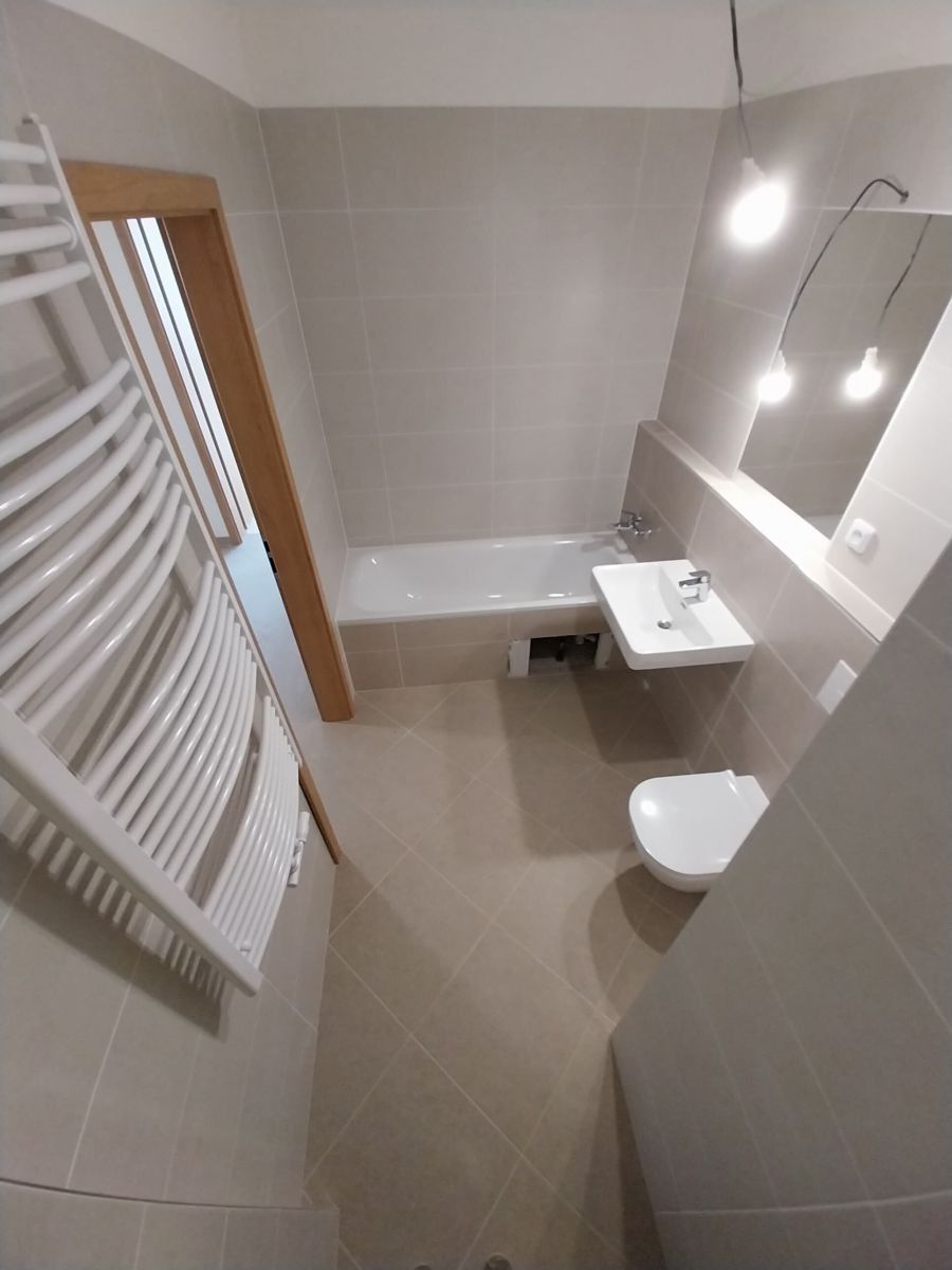 2+kk, Praha, 47 m²