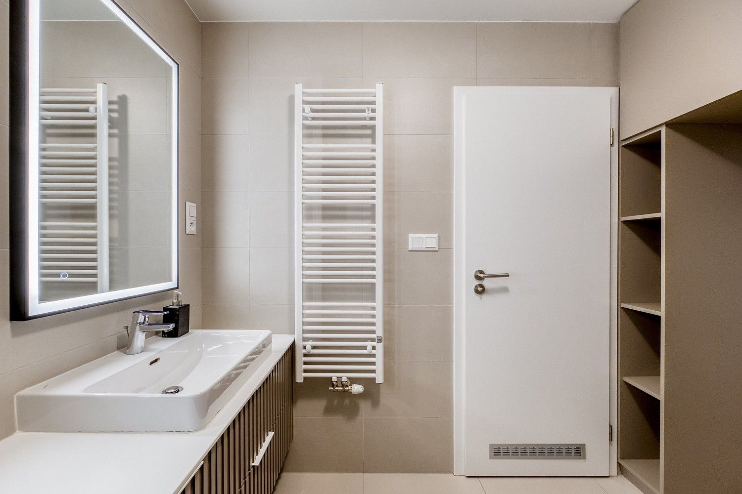 Byt 4+kk · 103 m² · Praha - Vysočany, okres Praha 9, Hlavní město Praha - 3