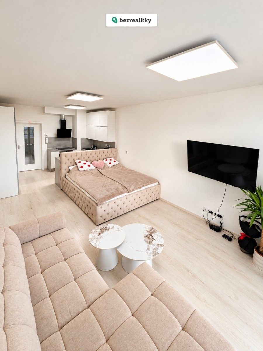 1+kk, Kadečkové 869, Praha Letňany, 38 m² - 2