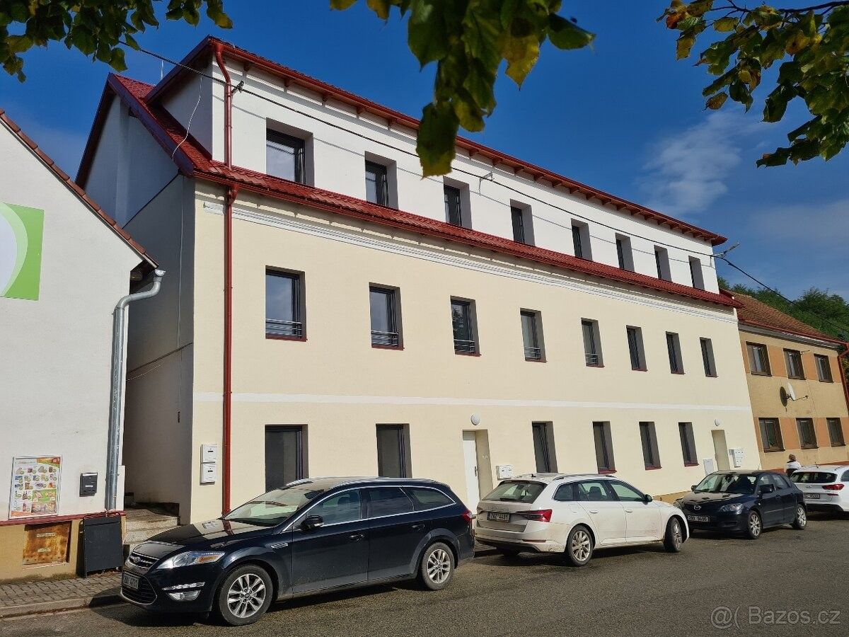 Byty, Dolní Loučky, 594 55