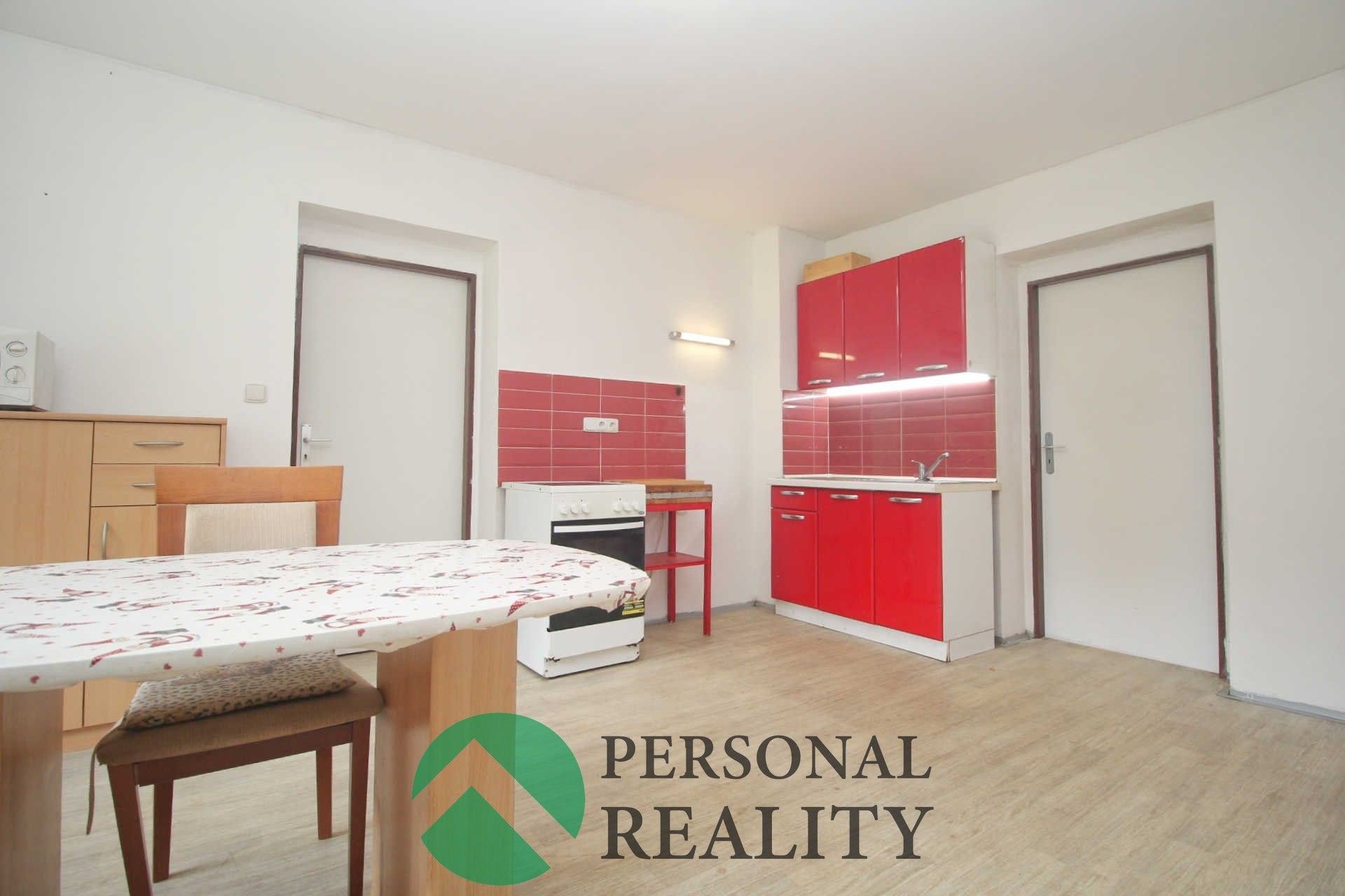 Prodej rodinný dům - Krátká, Jesenice, 85 m²