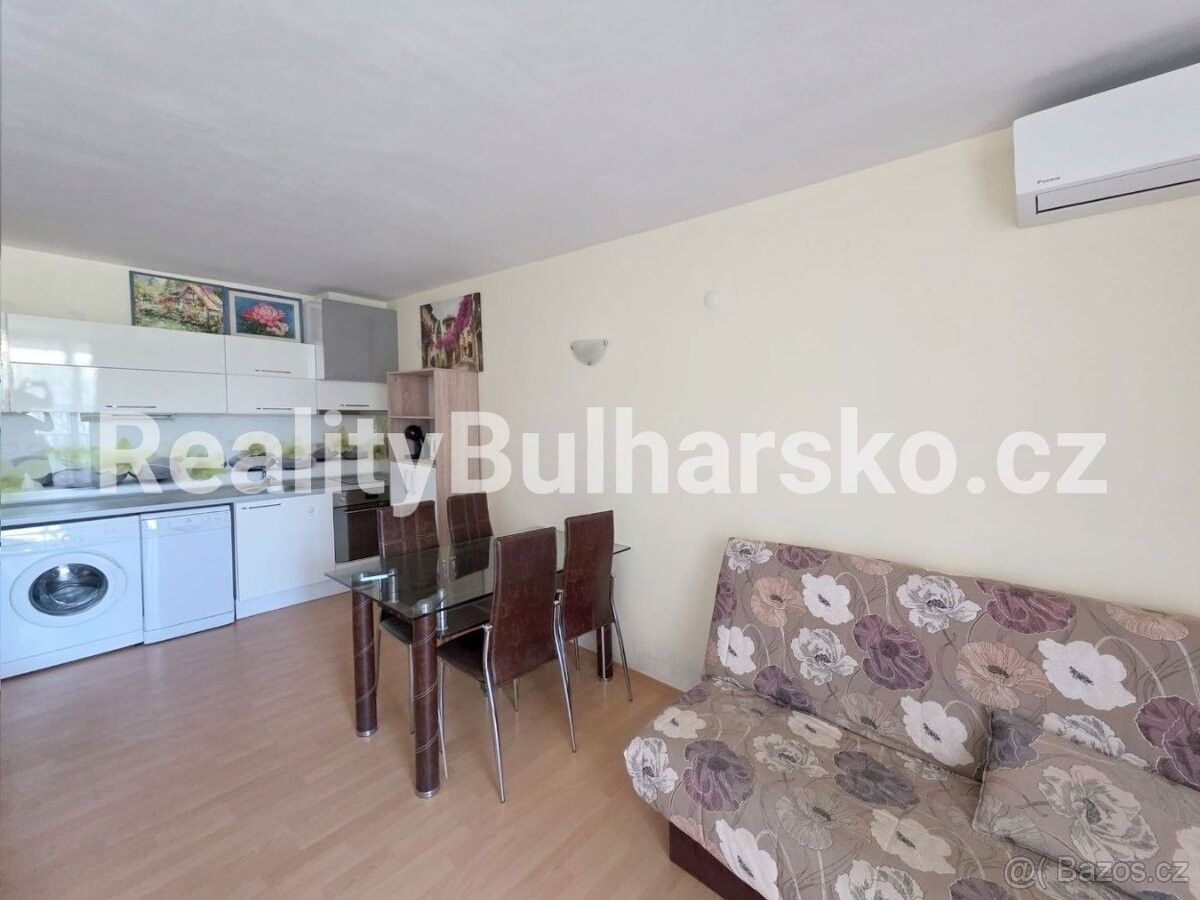 Byty, 987 66, Zahraničí - 2