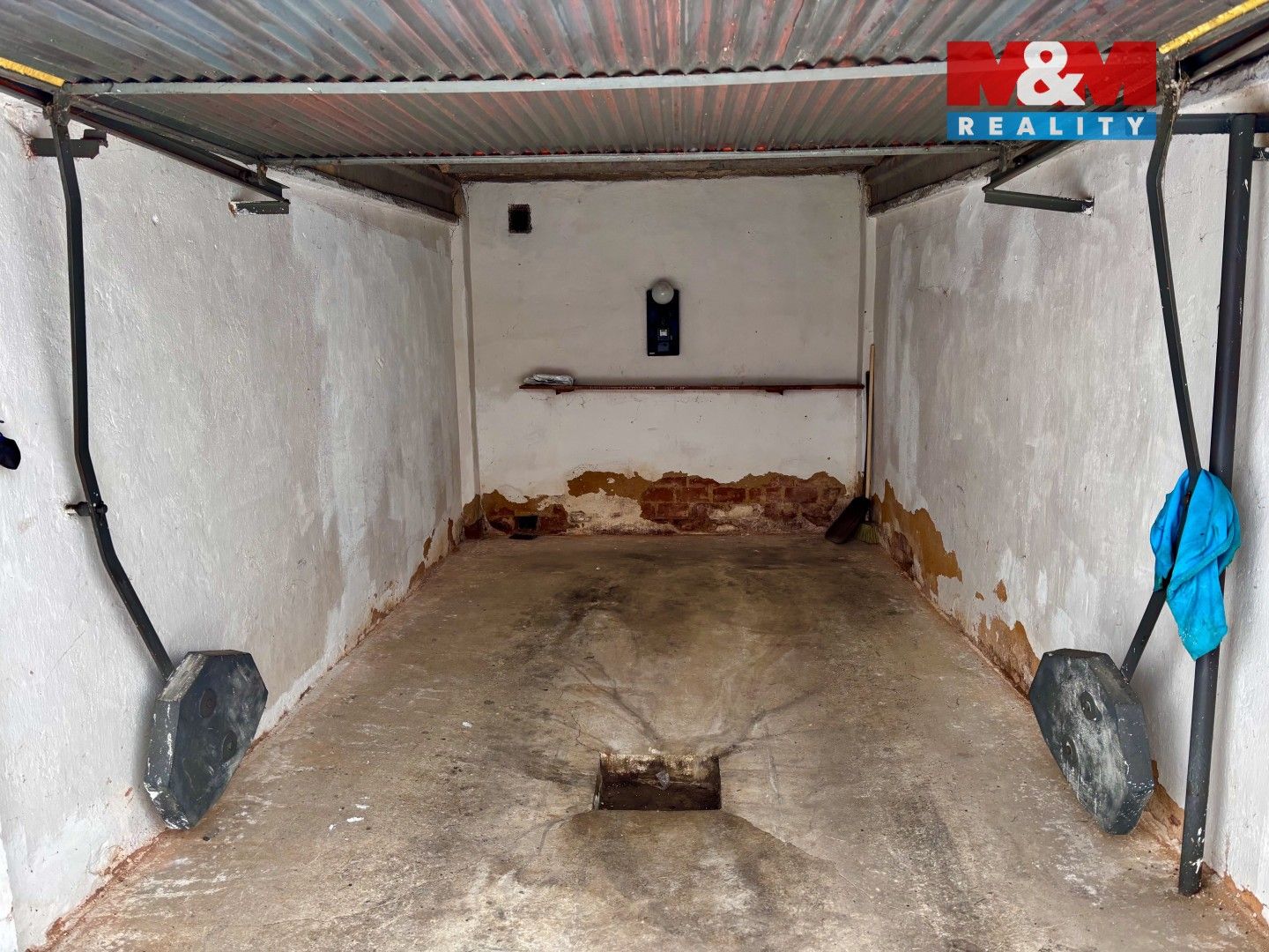 Pronájem garáž - Beskydy, 15 m²