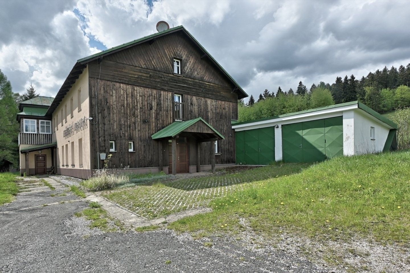 Chalupy, Strážné, 793 m² - 2