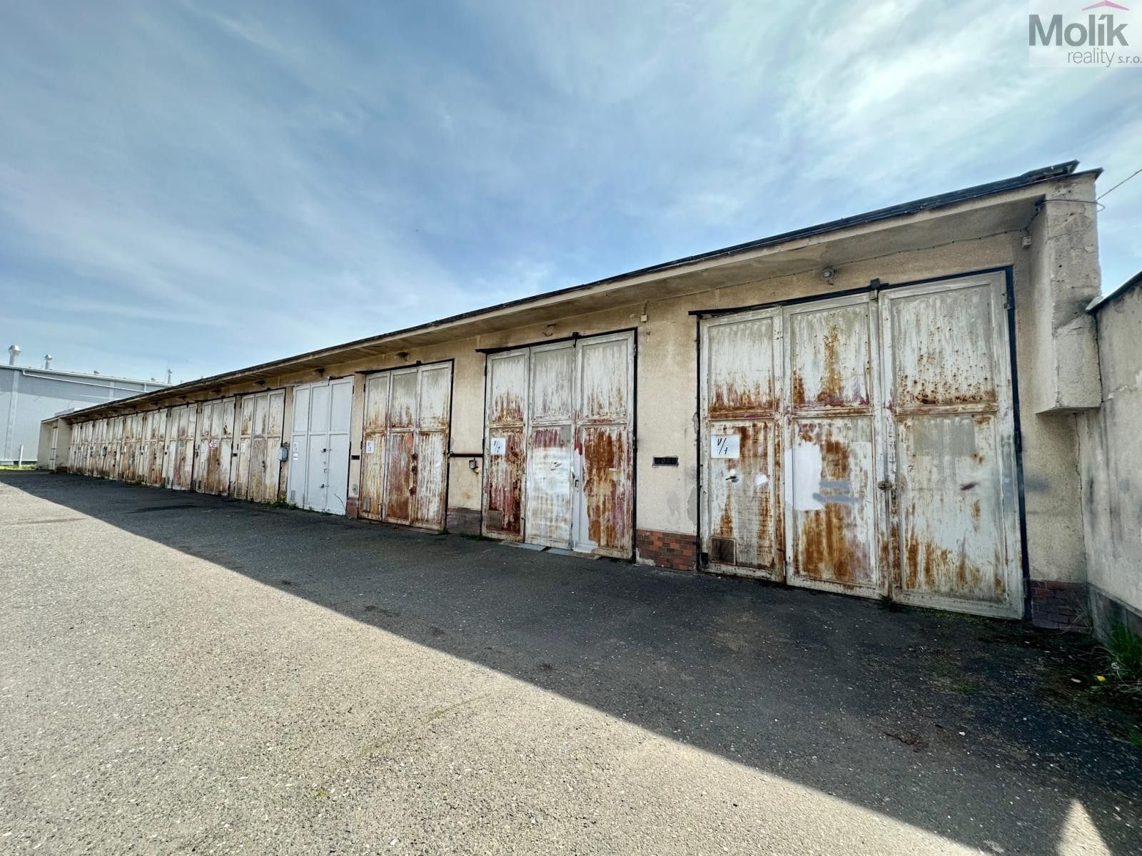 Garáže, Velebudice, Most, 50 m²