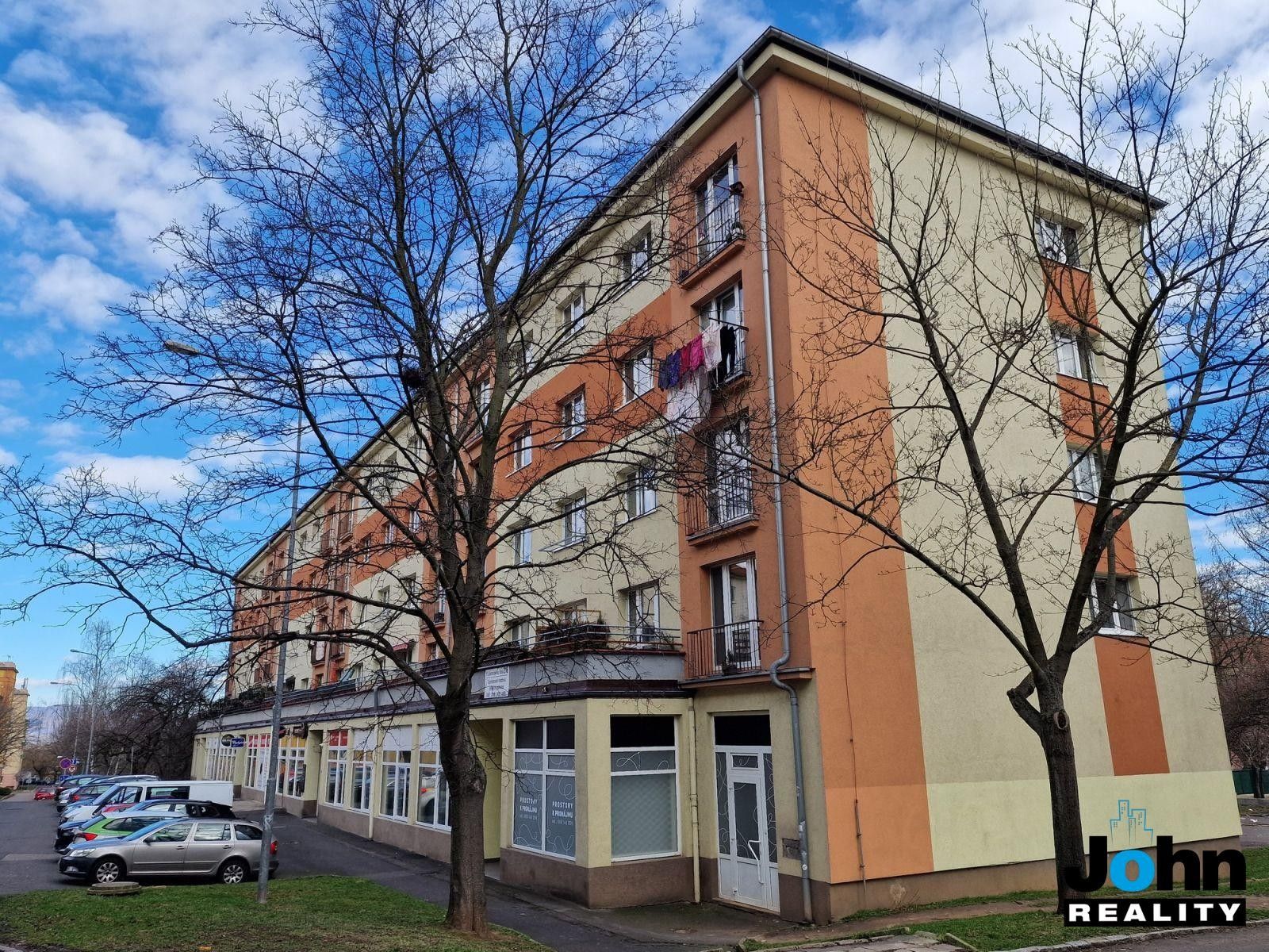 Obchodní prostory, Petra Jilemnického, Most, 85 m²