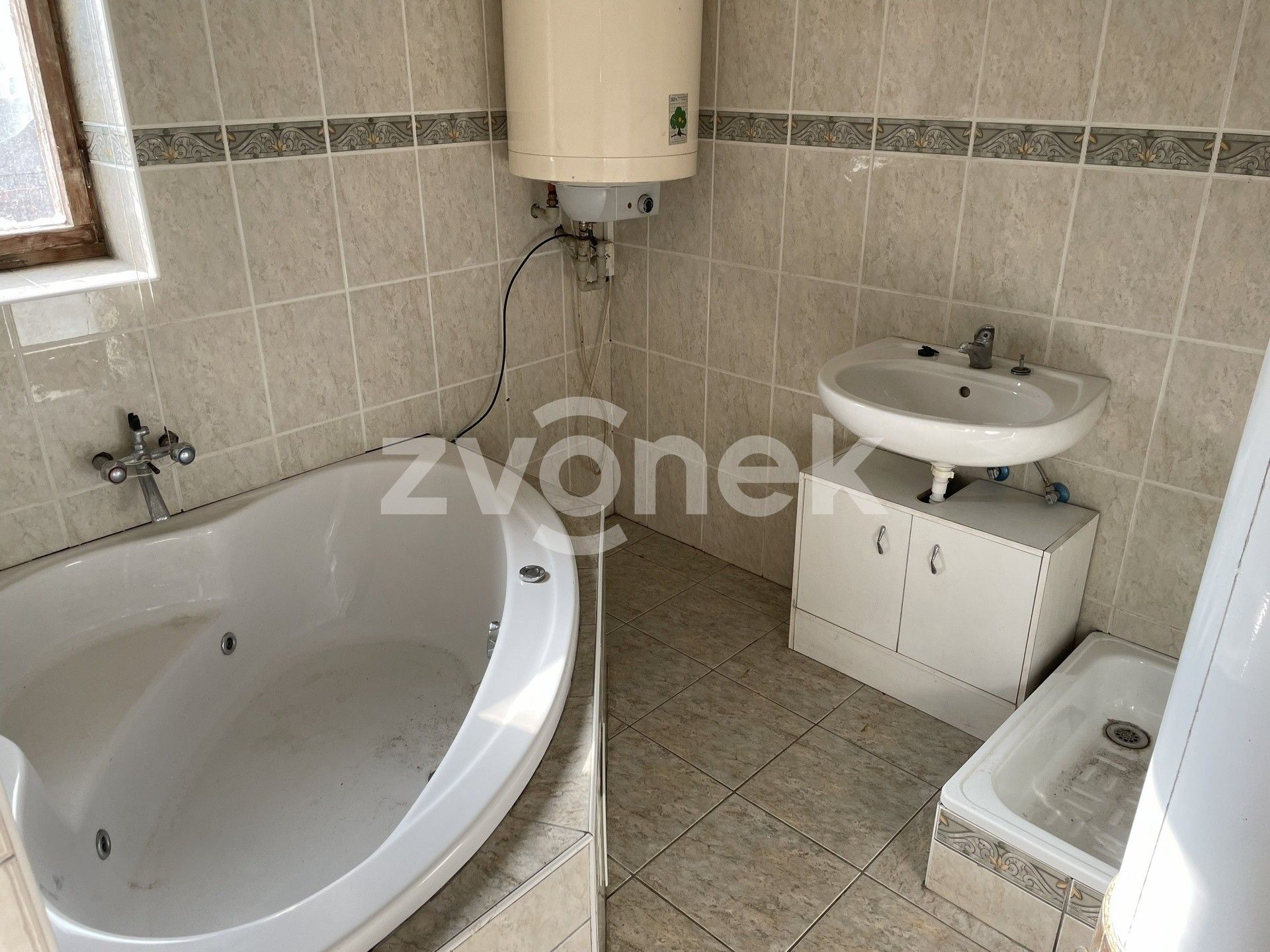 Prodej rodinný dům - Zdounky Divoky, 240 m² - 5