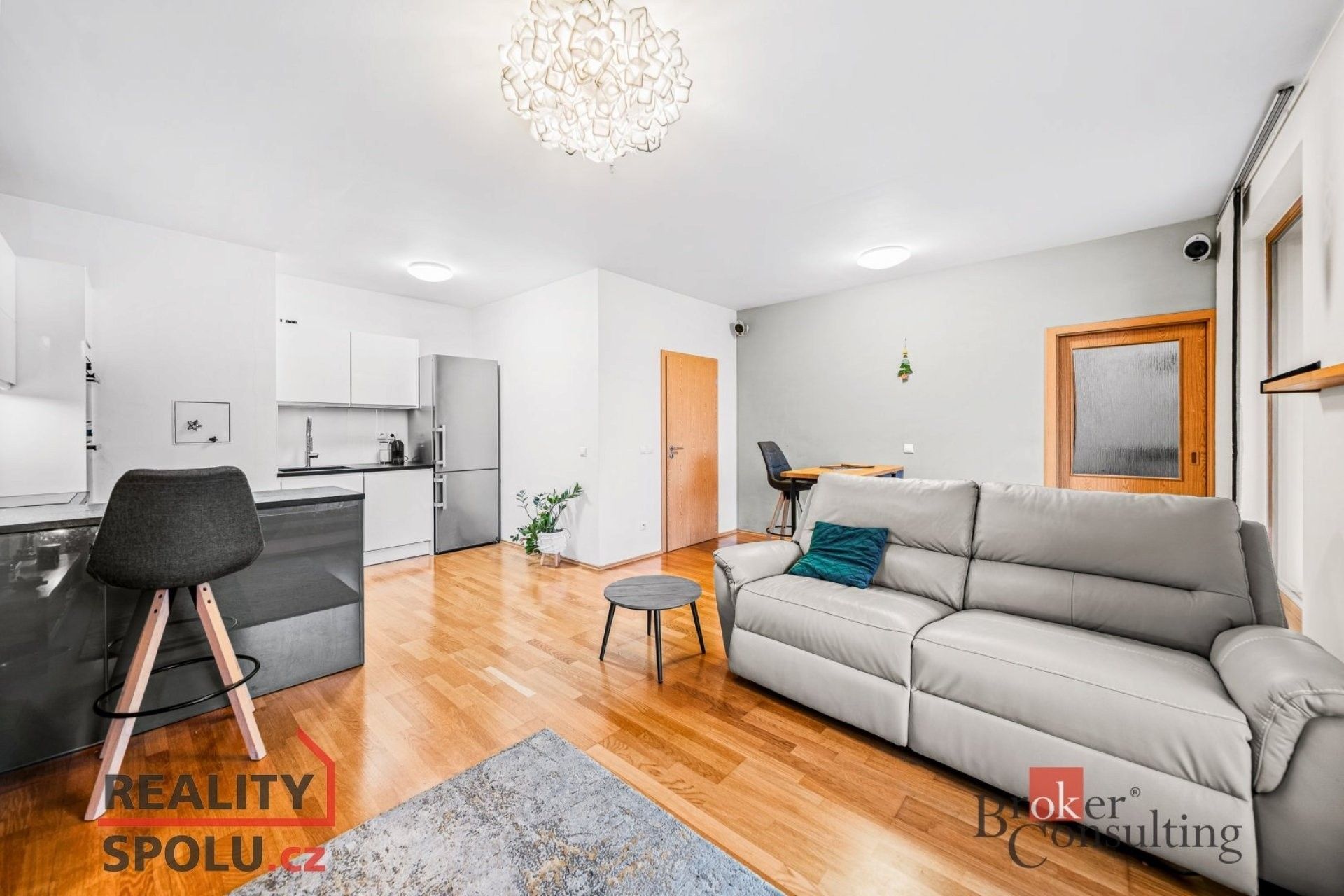 3+kk, Varhulíkové, Praha, 78 m²