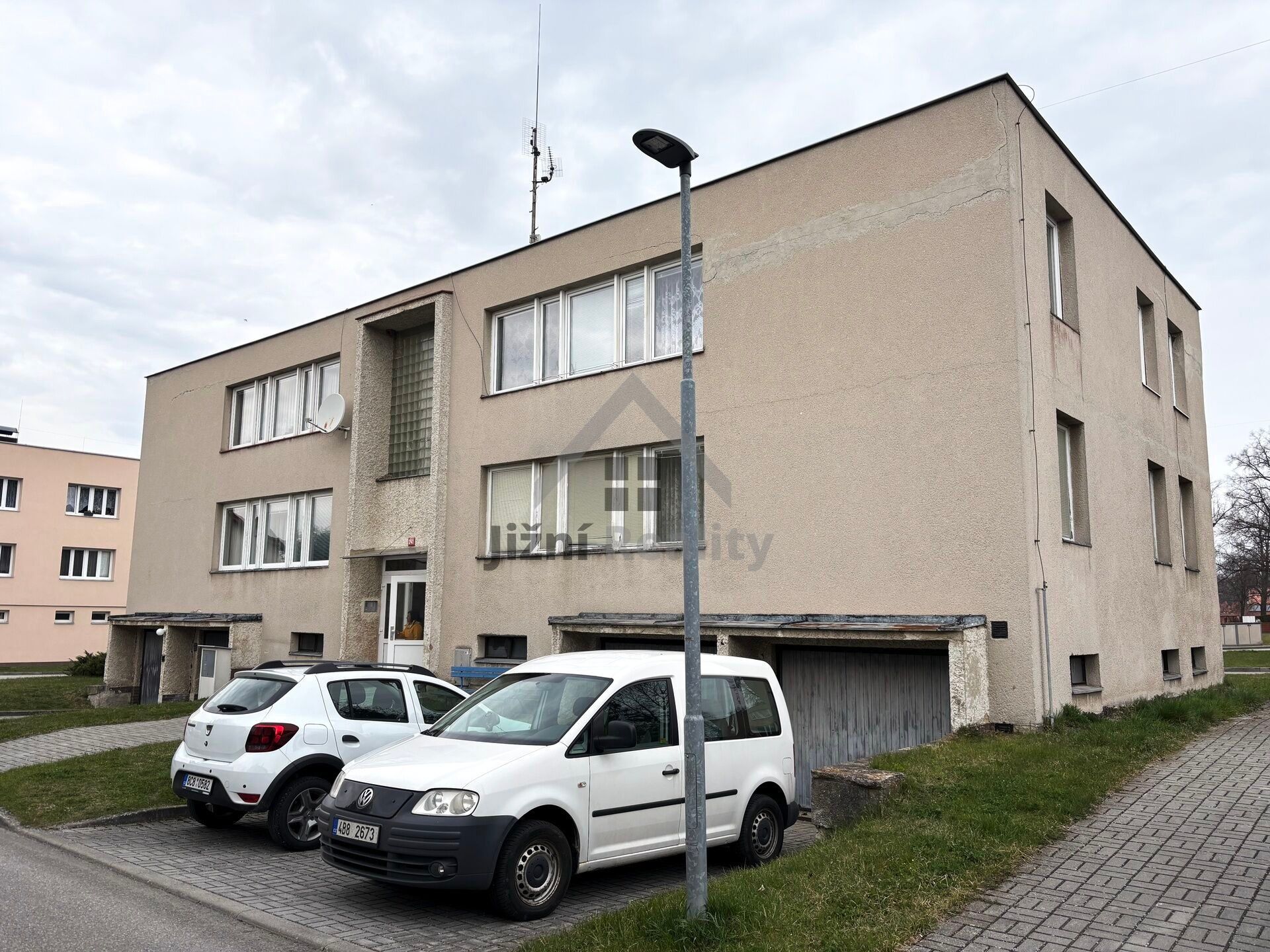 4+1, Vilová čtvrť, Nové Hrady, 115 m² - 1