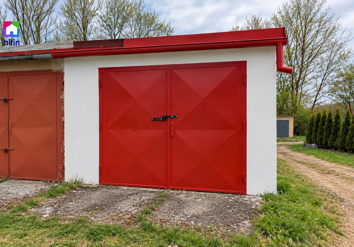 Garáže, Palackého, Nechanice, okres Hradec Králové, 19 m² - 1