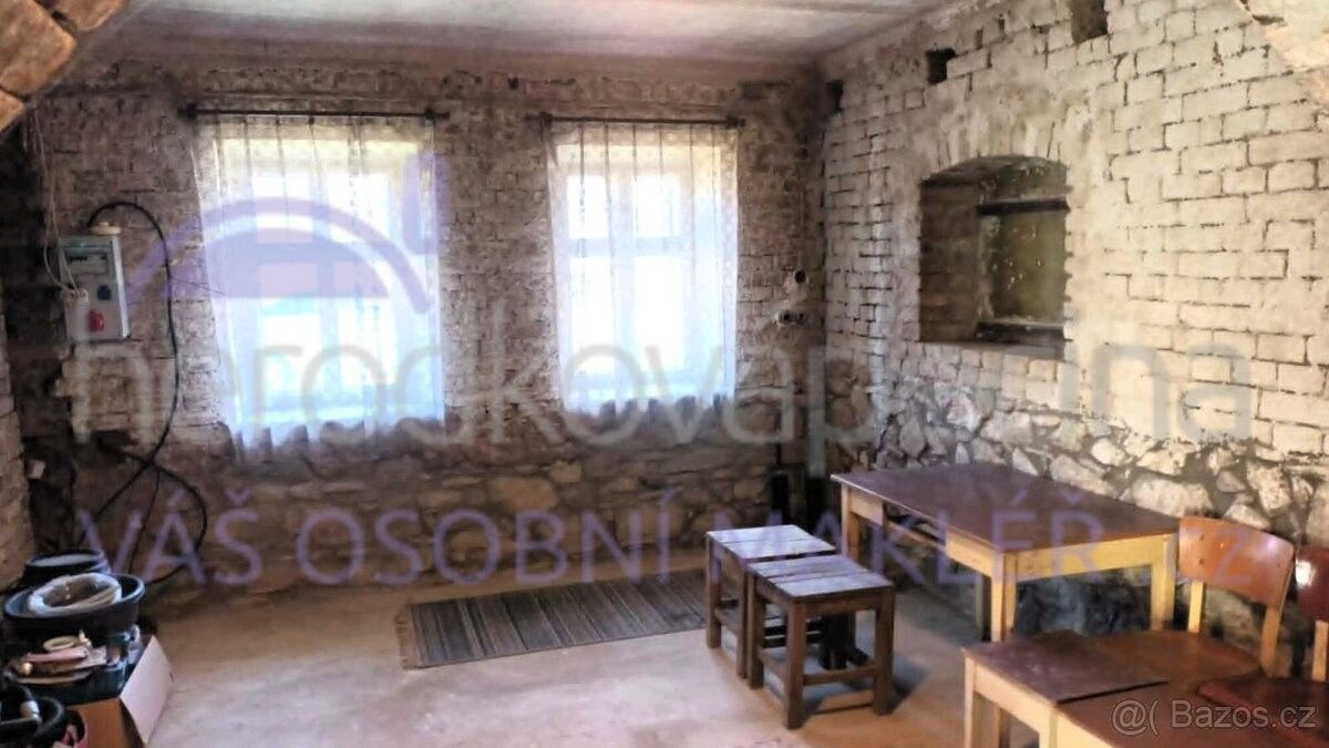 Chaty, Roštín, 768 03 - 2