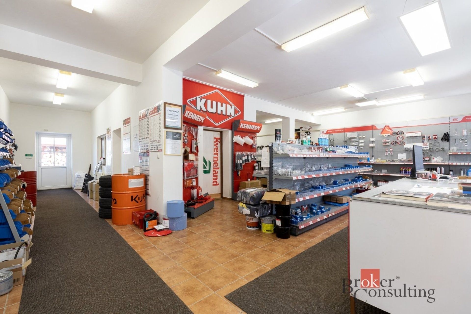 Obchodní prostory, Partyzánská, Bruntál, 225 m² - 1