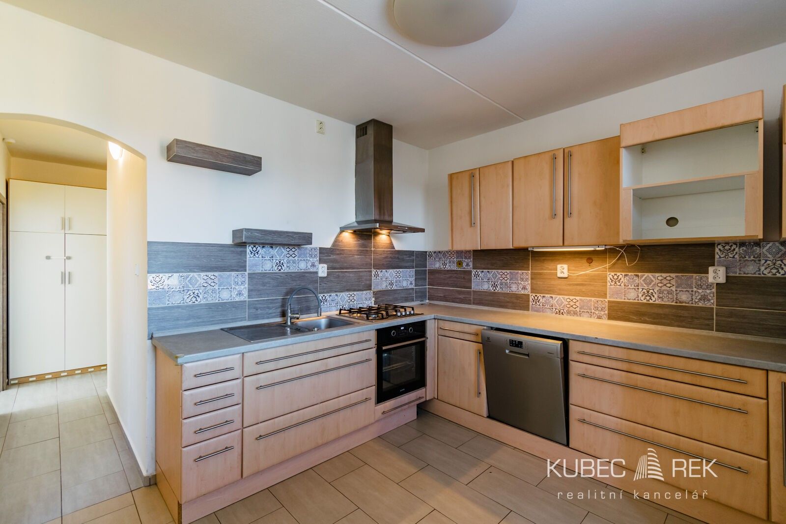 4+1, Kosmonautů 13, Jindřichův Hradec V, 83 m² - 2
