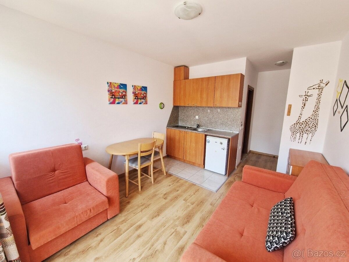 Prodej byt - 987 66, Zahraničí