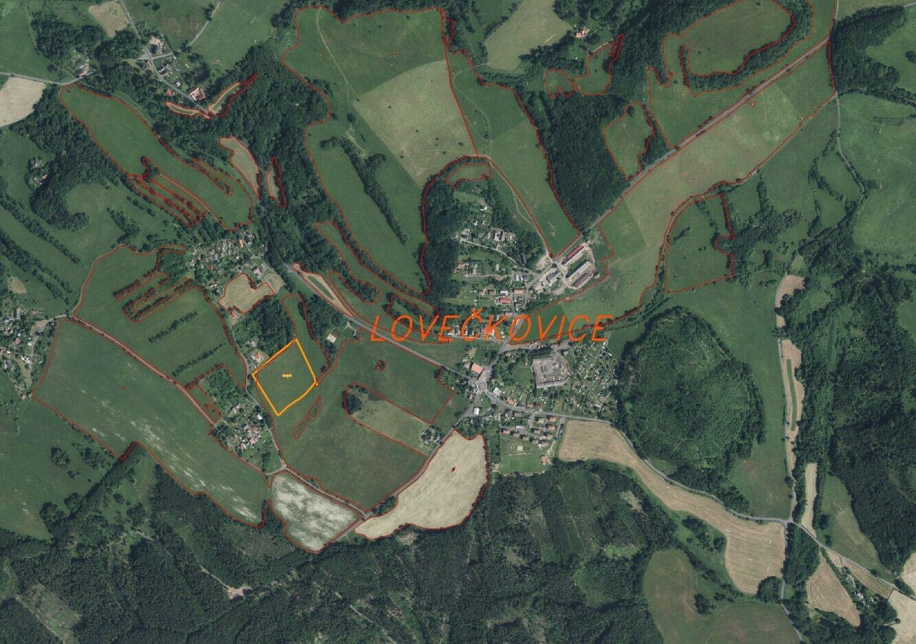 Zemědělský pozemek · 21 494 m² · Lovečkovice - 4