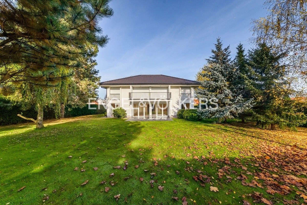 4+kk, Františka Zemana 835, Průhonice, 175 m² - 1