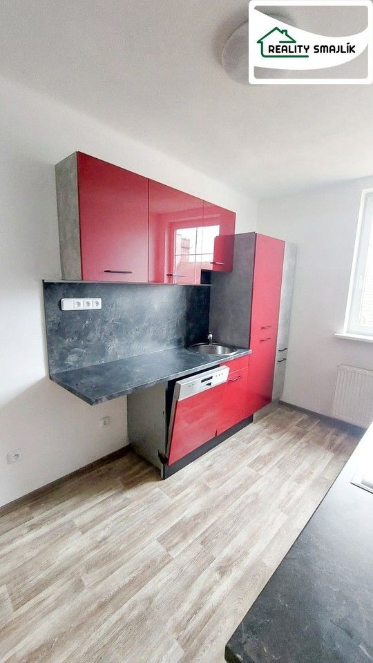 Pronájem byt 2+1 - Komenského 585, Cheb, 75 m²