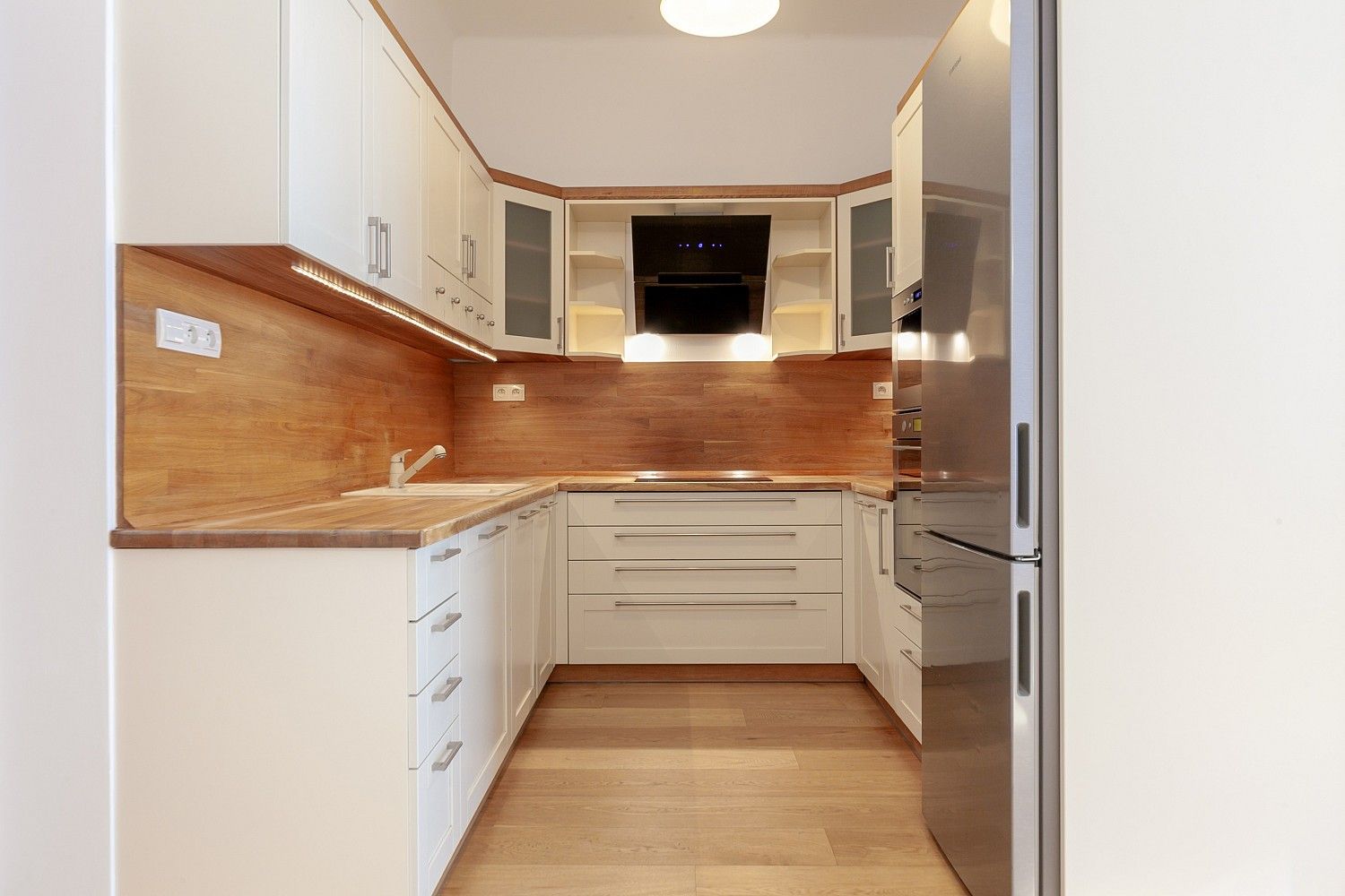 Prodej byt 4+kk - Praha - Dejvice, okres Praha 6, Hlavní město Praha, 86 m² - 5
