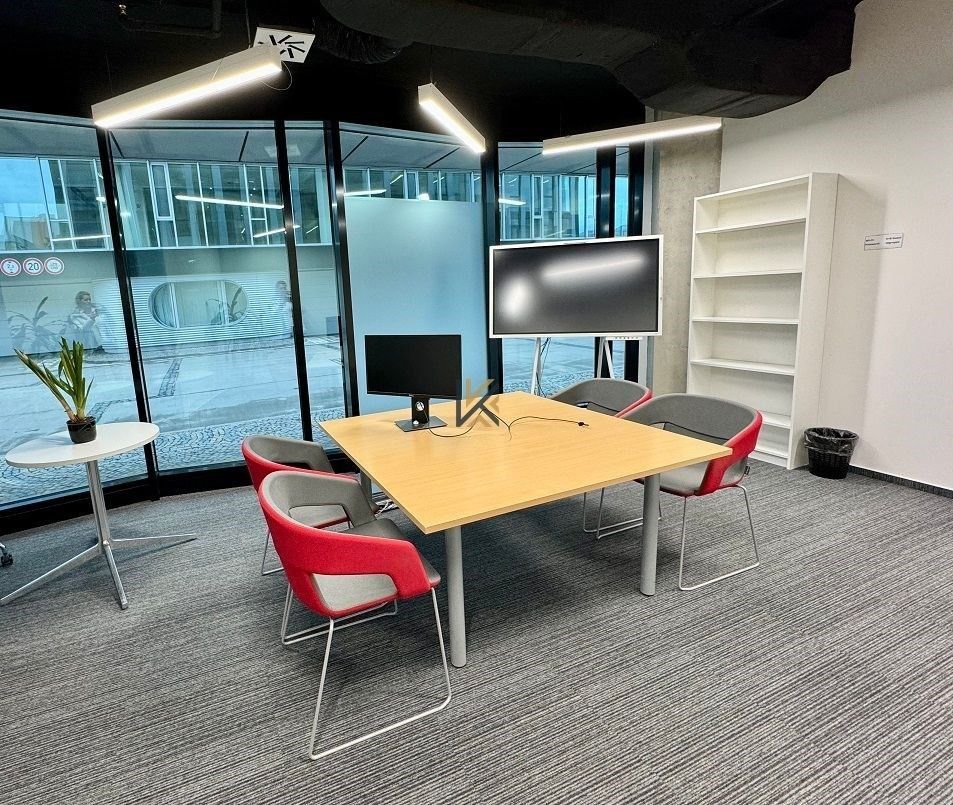 Obchodní prostory, Na strži, Praha, 194 m²