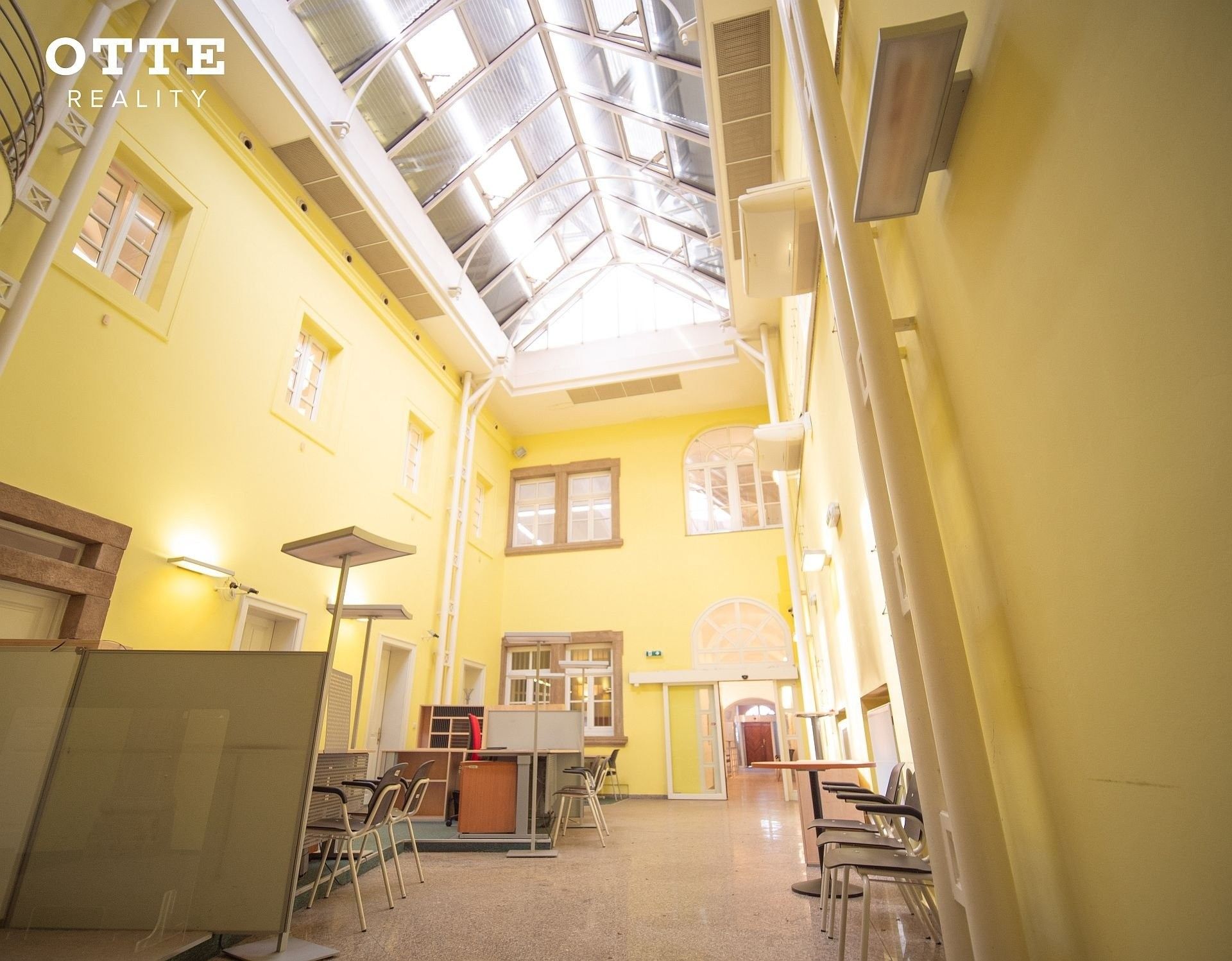 Pronájem kancelář - náměstí Republiky, Plzeň, 247 m² - 5