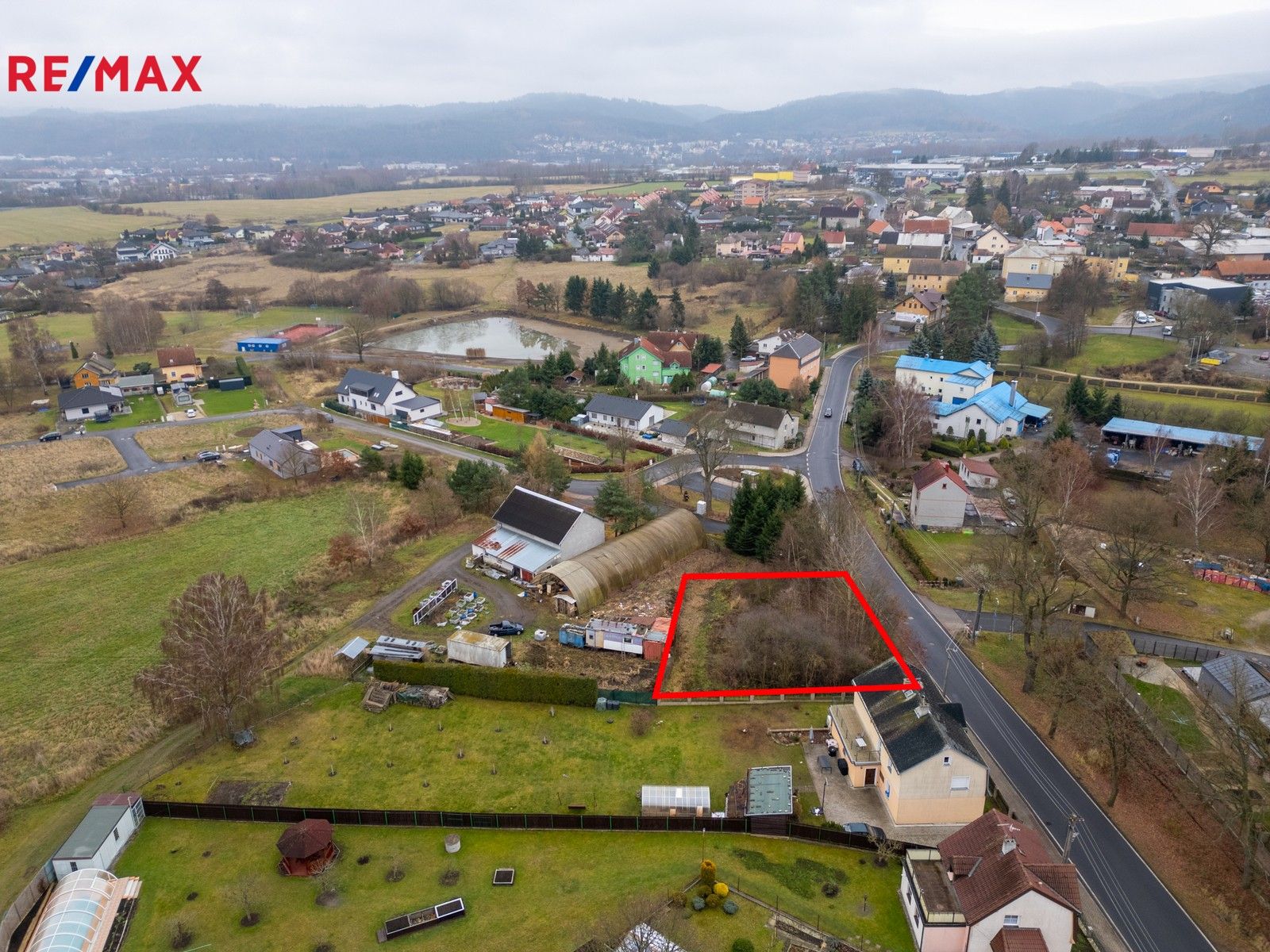 Prodej pozemek pro bydlení - Jenišov, 803 m²