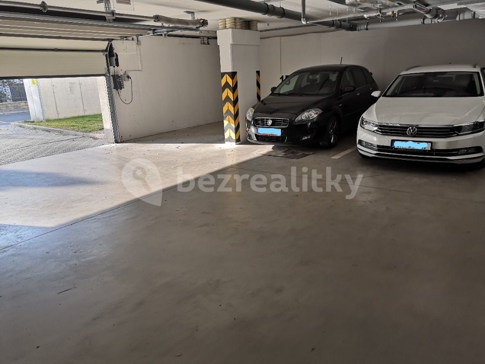 Garáž · 15 m² · Mrštíkova, Praha - Strašnice - 4