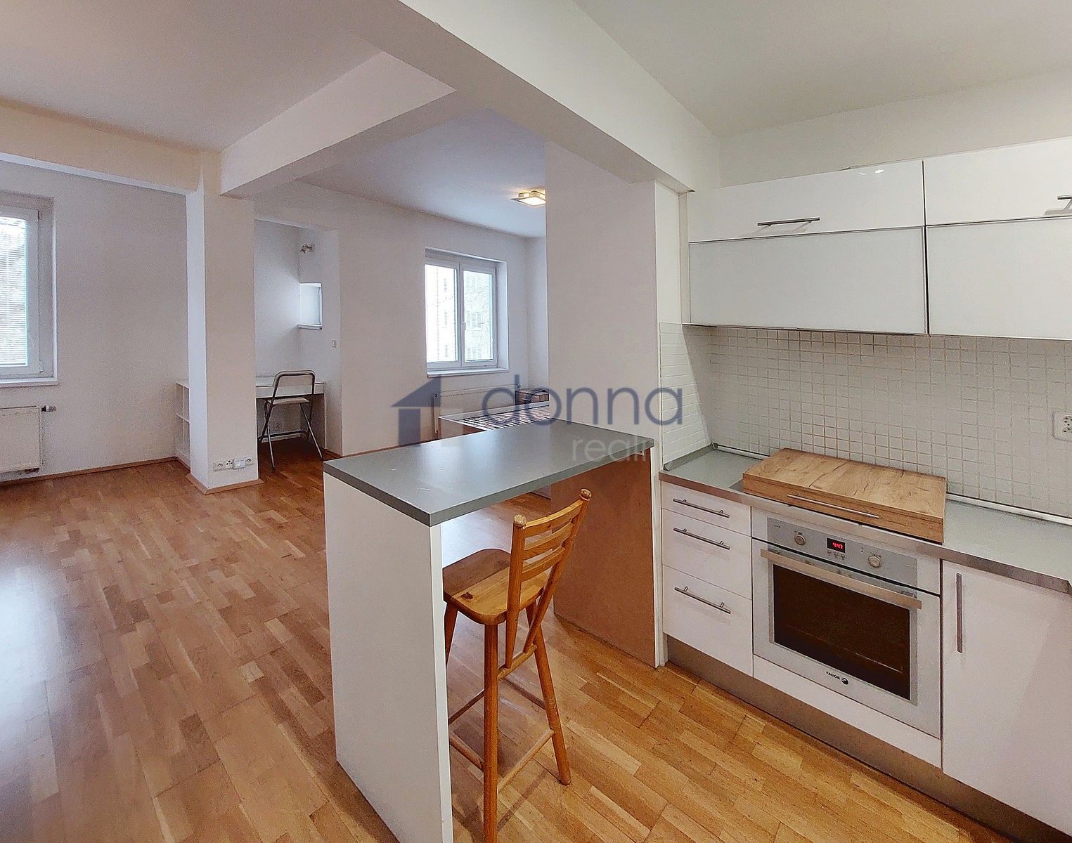 1+kk, Viklefova, Praha, 47 m²