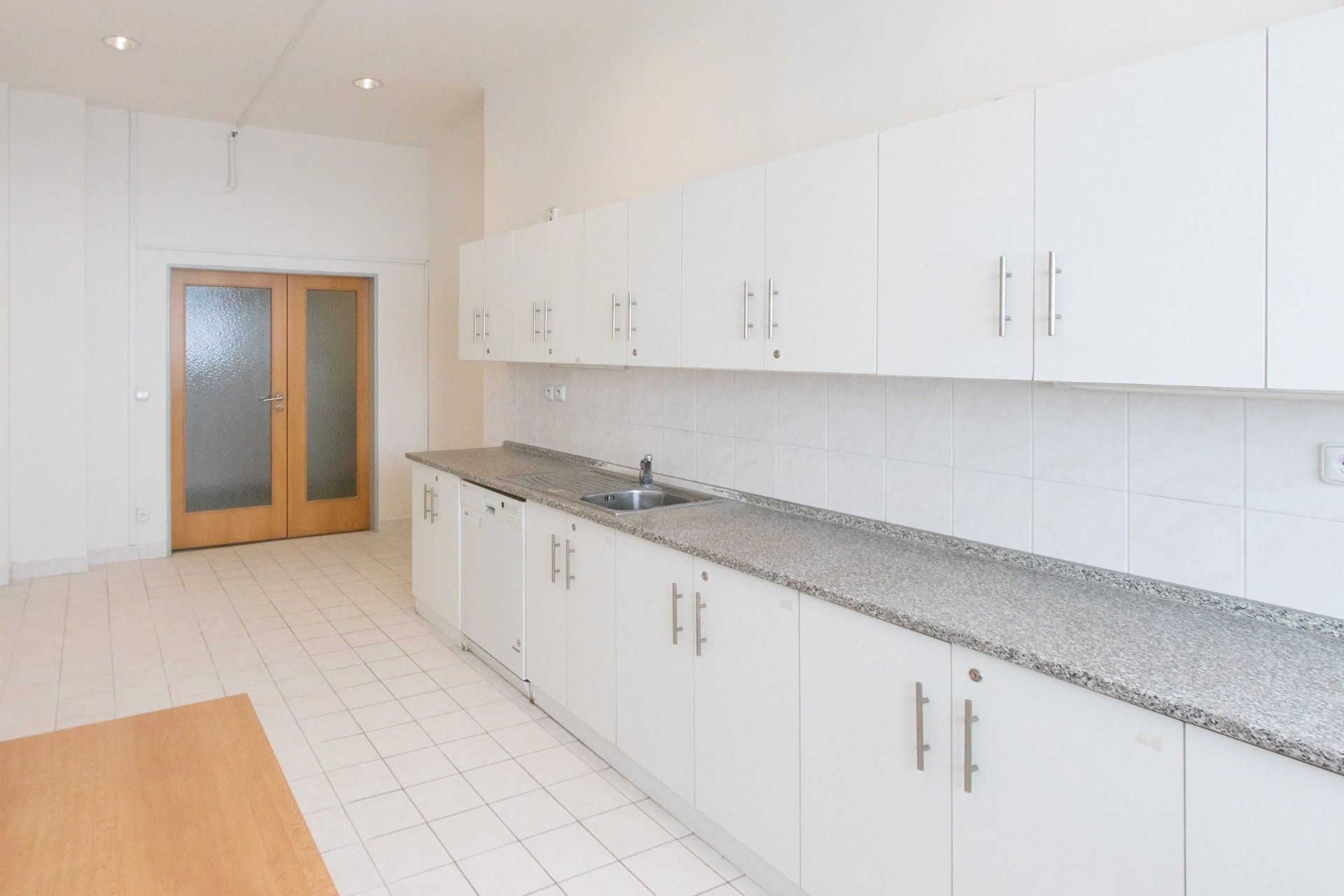 Kancelář · 320 m² · Ringhofferova, Praha - 3
