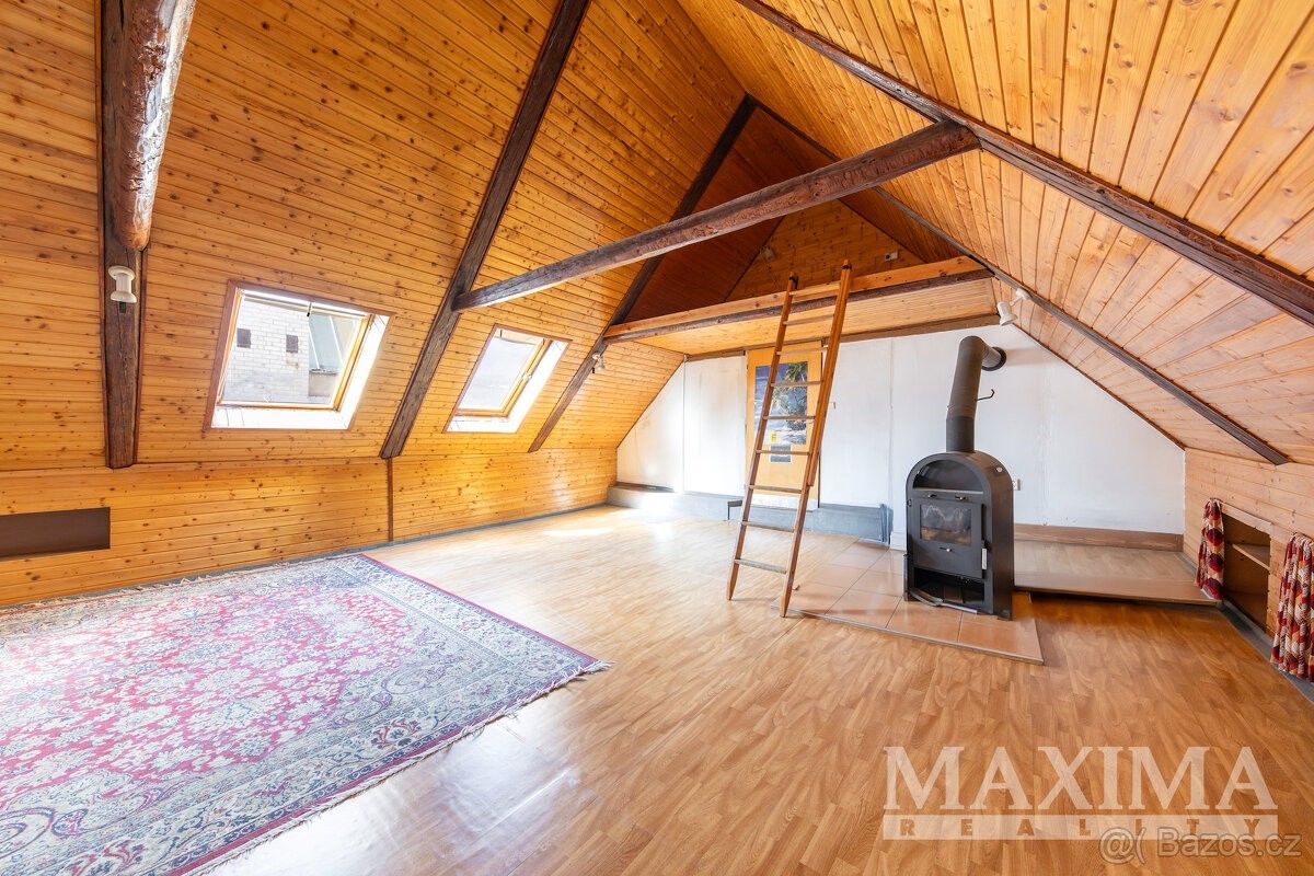 Prodej rodinný dům - Bukovany, 779 00
