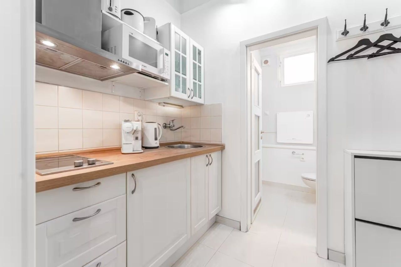 Pronájem byt 1+kk - Lípová, Praha - Nové Město, 23 m² - 5