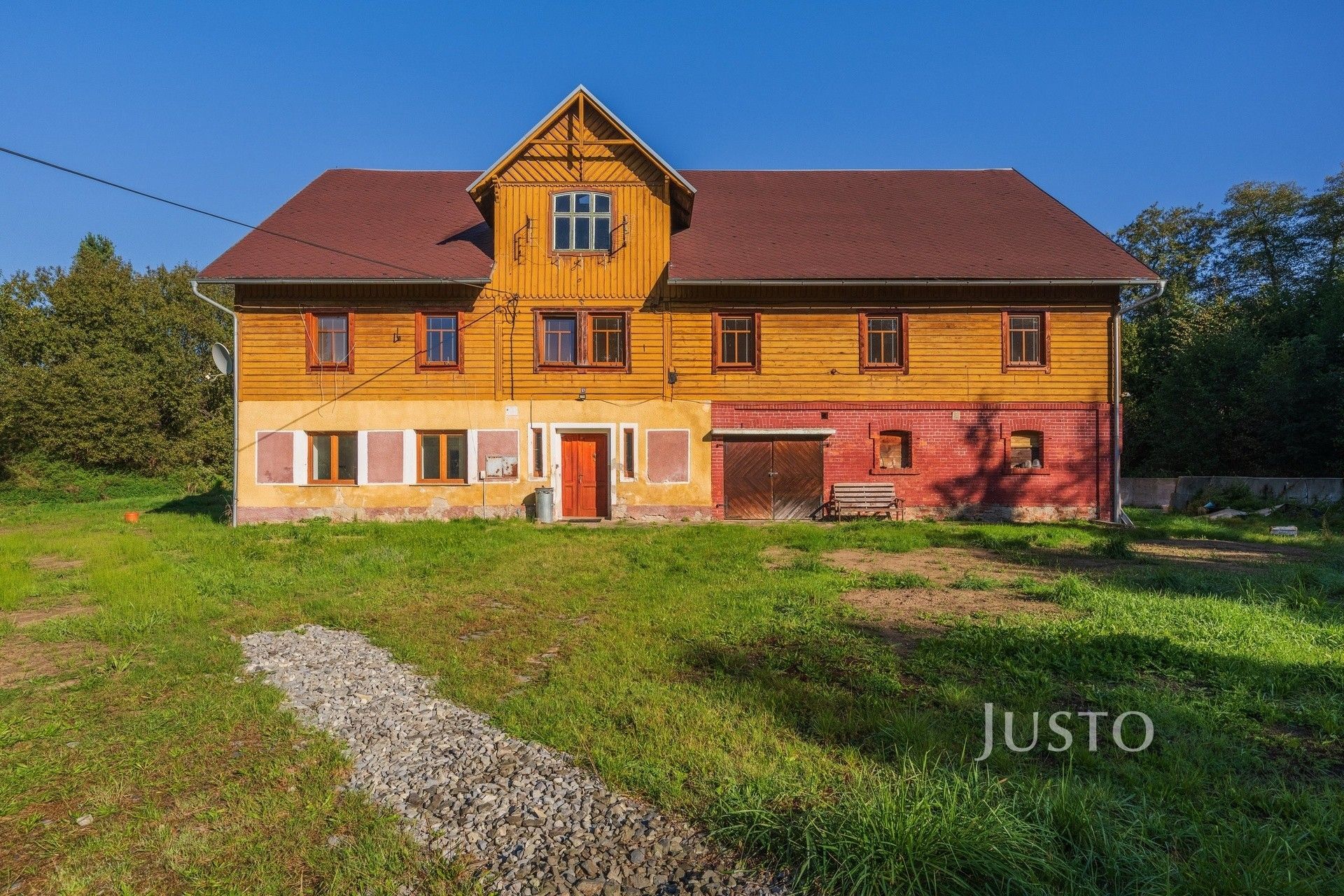 Lesy, Hamr na Jezeře Břevniště, 36 850 m²