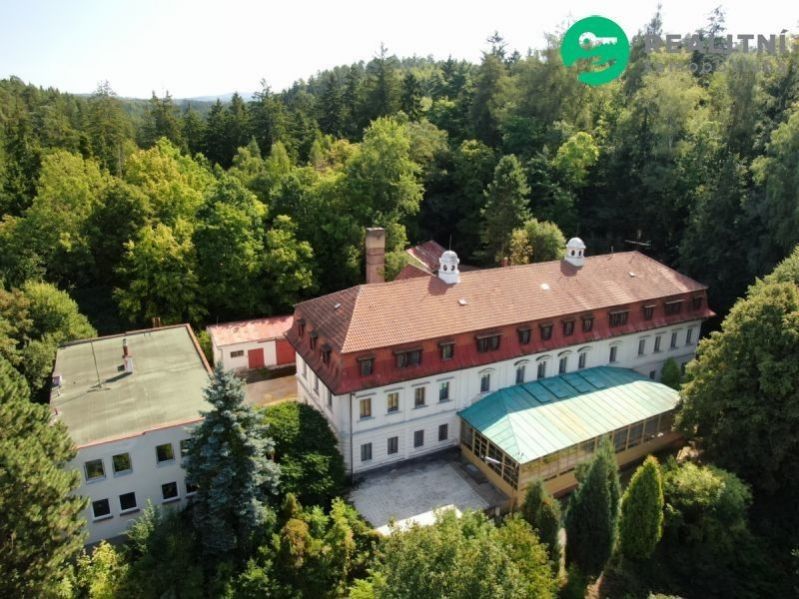 Ubytovací zařízení, Rezek, Nové Město nad Metují, 1 720 m²