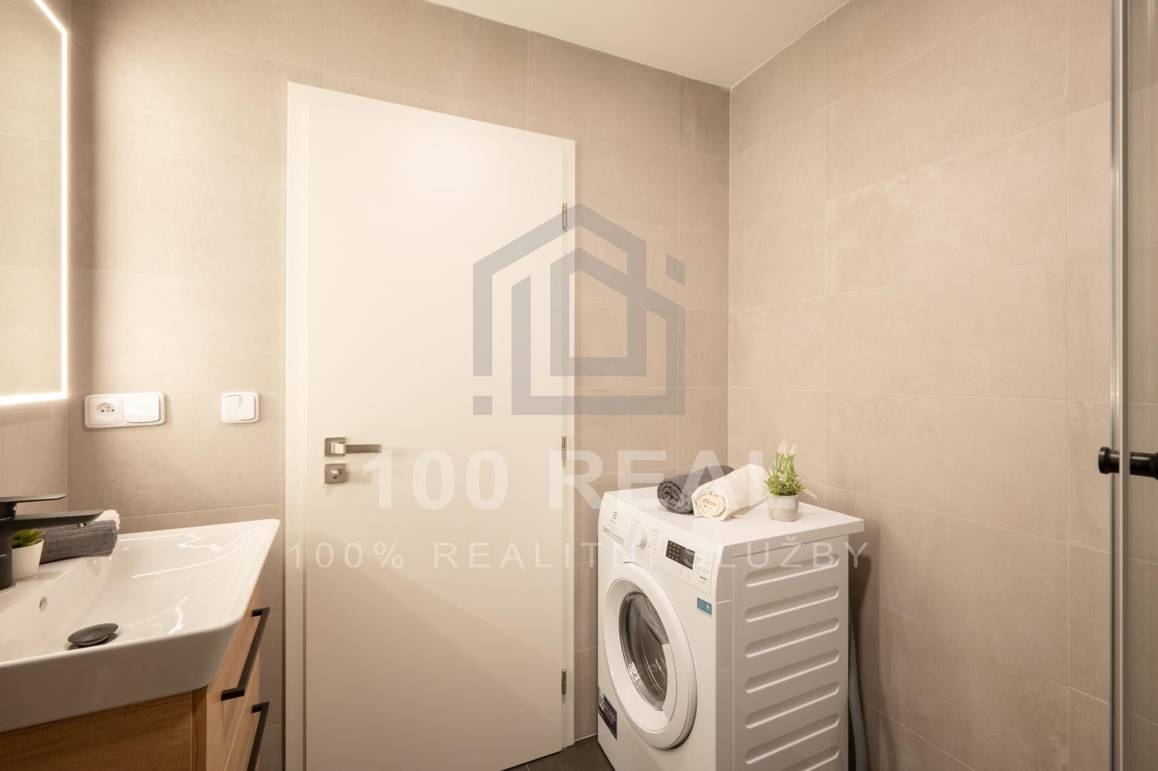 2+kk, třída Míru 2647, Pardubice Zelené Předměstí, 53 m² - 2