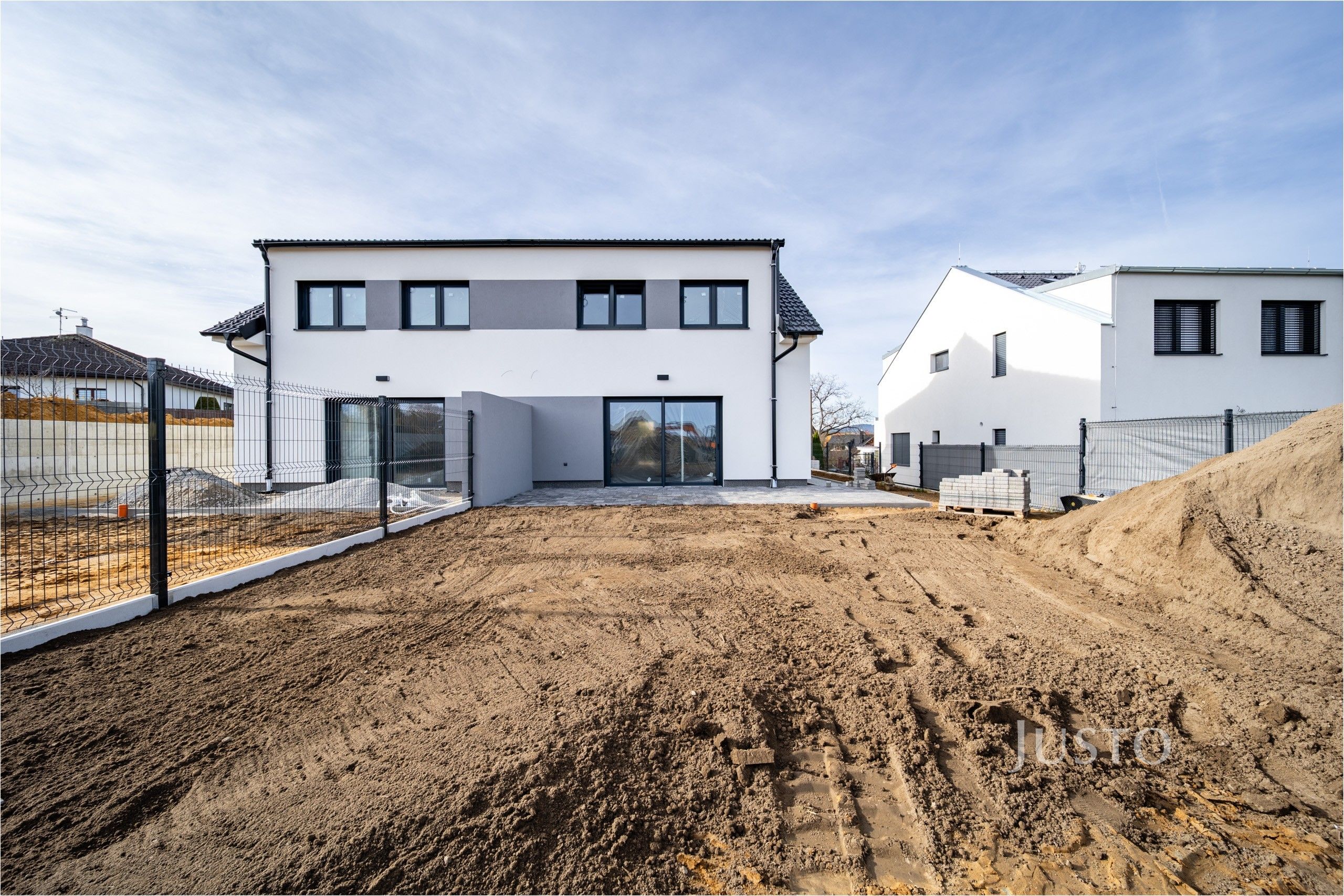 Rodinné domy, Severní, Boršov nad Vltavou, 121 m²