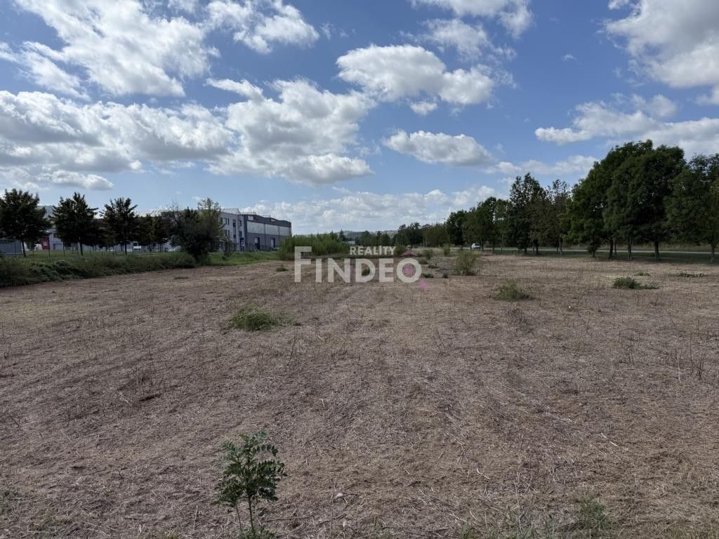 Komerční pozemky, Králův Dvůr, 5 601 m² - 1