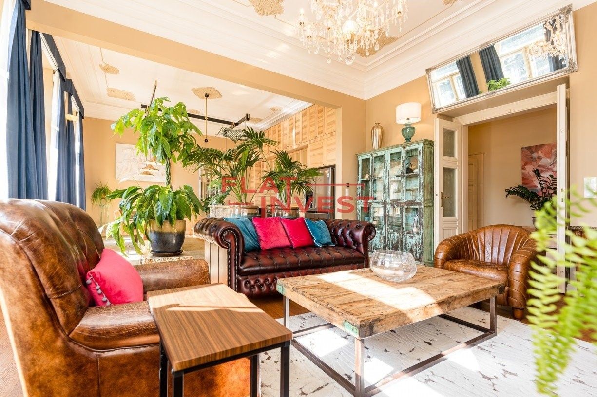 3+kk, Masarykovo nábřeží, Praha, 129 m²