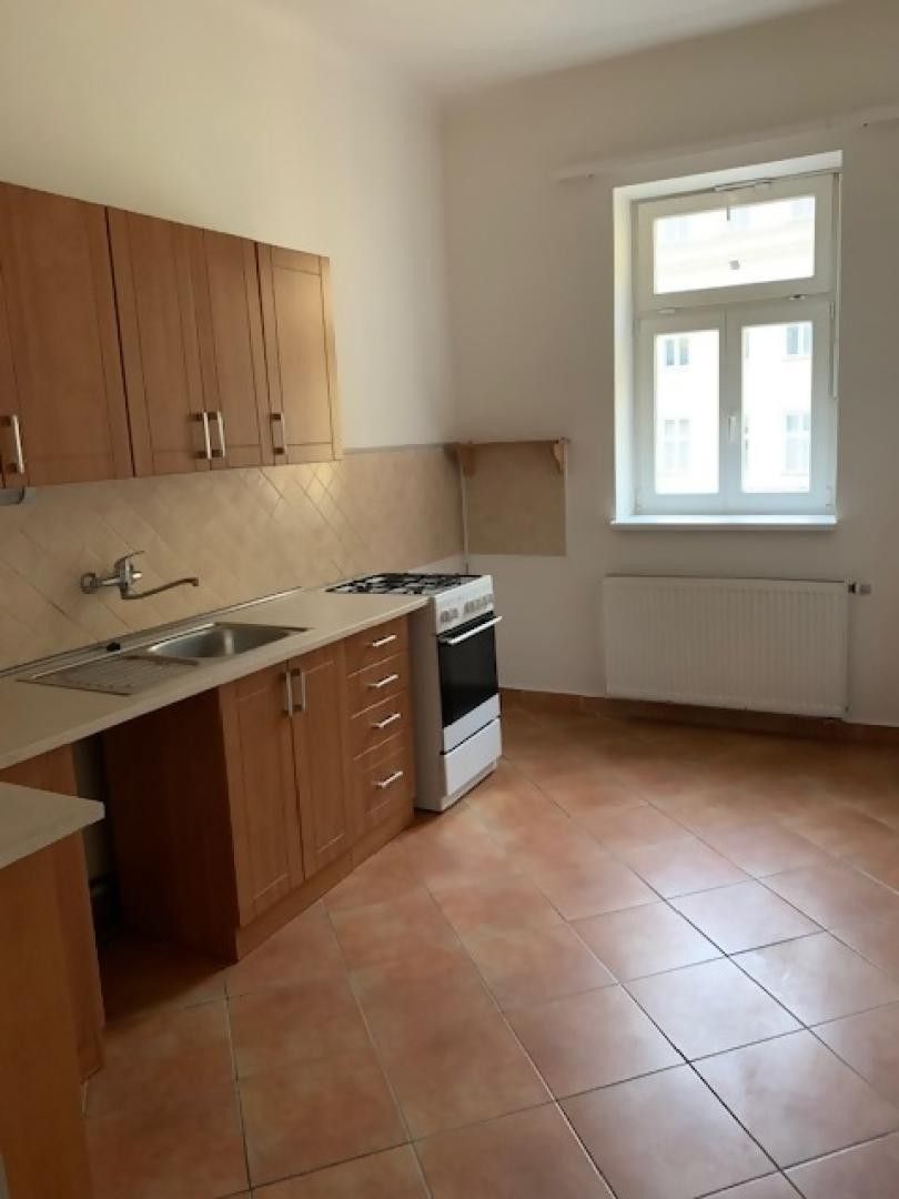 Pronájem byt 1+1 - Heřmanova, Praha, 42 m²