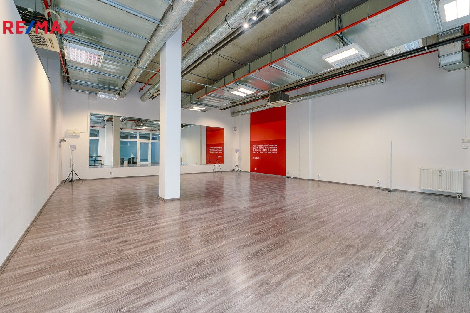 Obchodní prostory, Sluneční náměstí, Praha, 109 m²