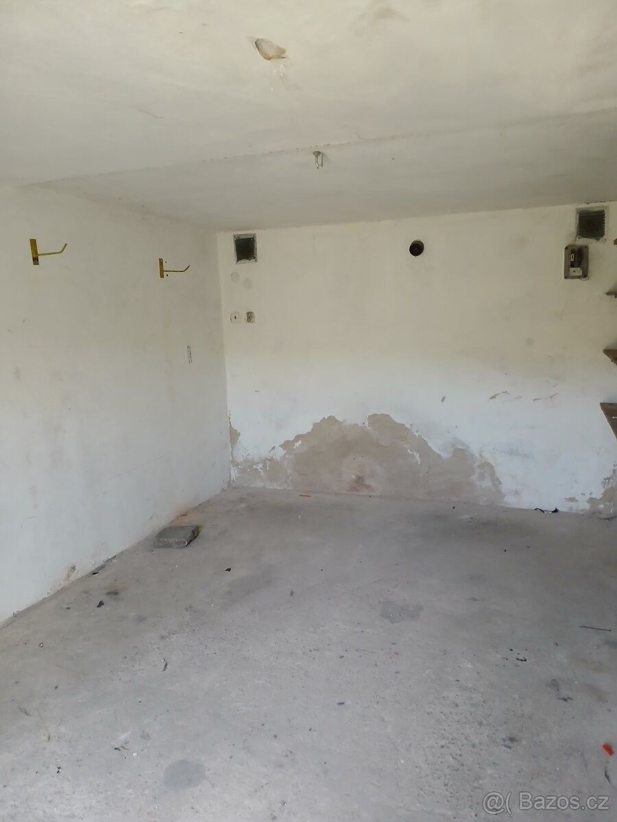 Garáže, Teplice, 415 01