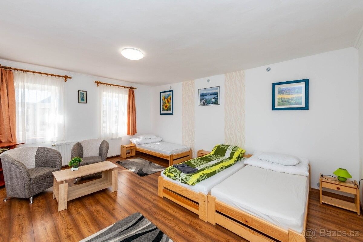 Rodinný dům · 987 66, Zahraničí - 3
