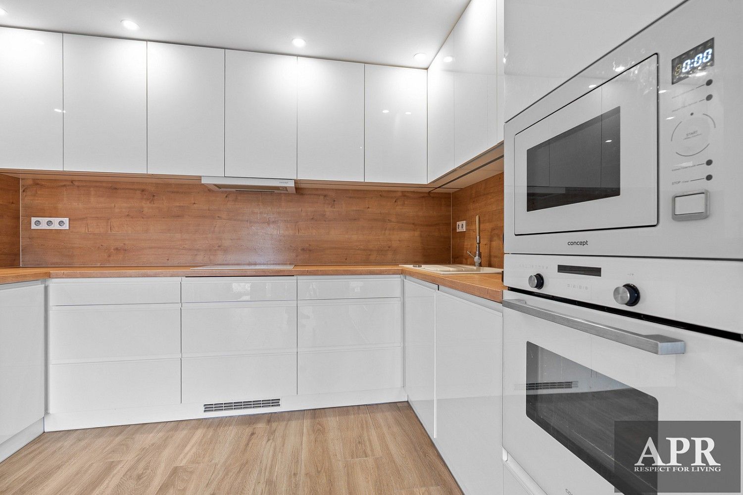 Prodej rodinný dům - Pašovice, okres Uherské Hradiště, 228 m² - 2