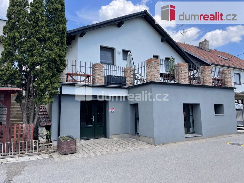 Prodej rodinný dům - Sklepní, Strachotín, 371 m²