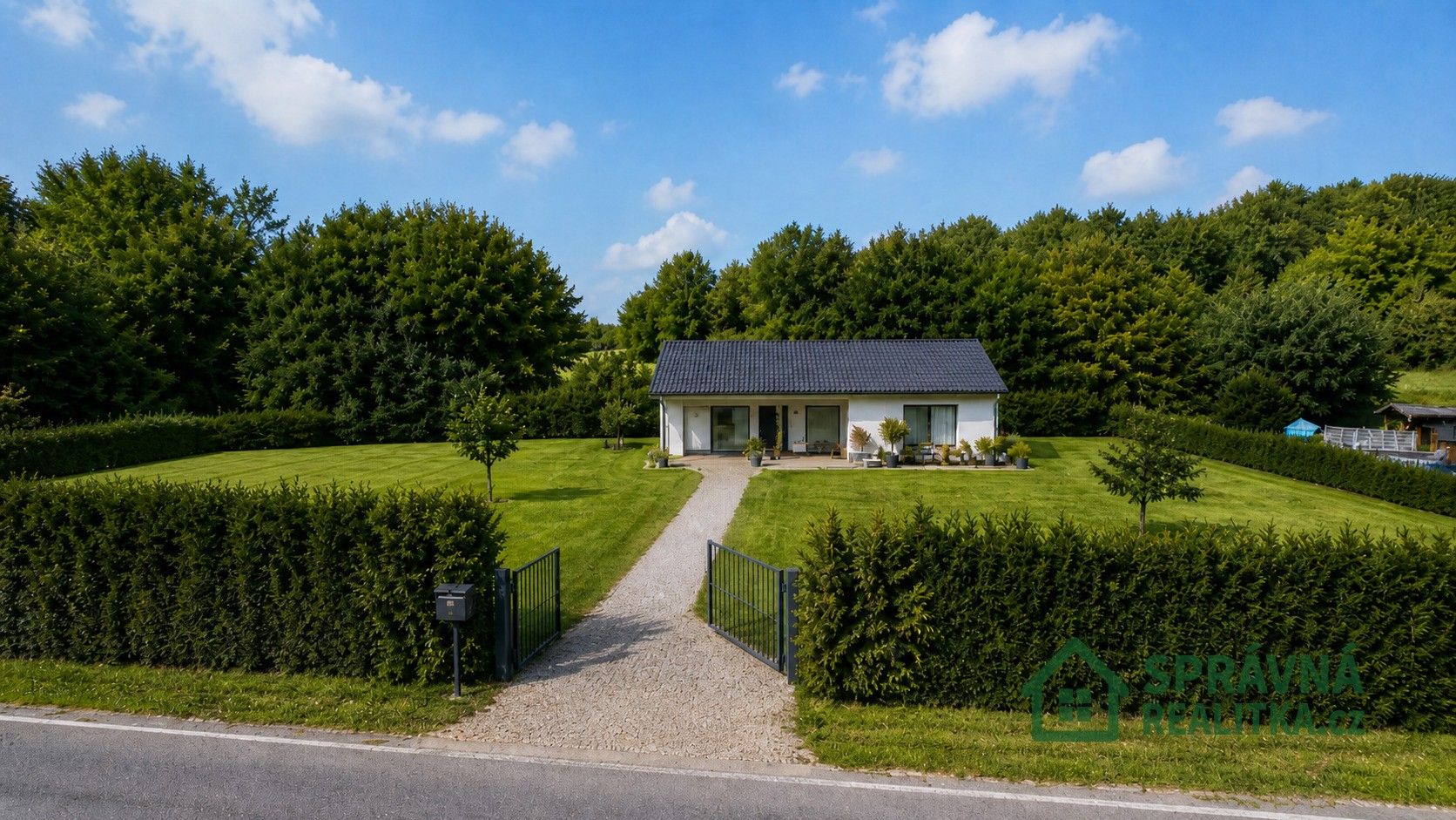 Pozemky pro bydlení, Kvášňovice, 1 840 m² - 1